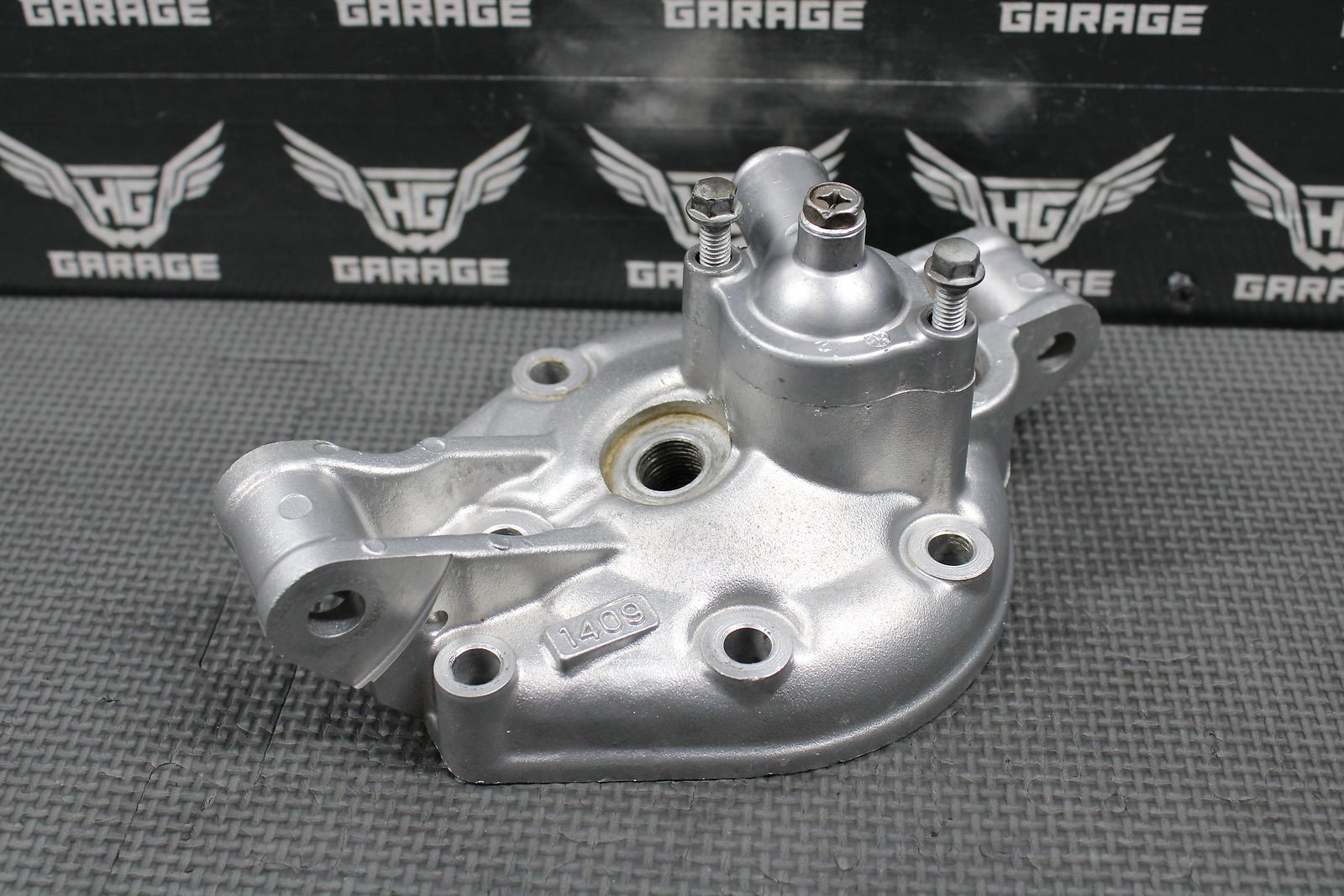 1999 95 - 06 KAWASAKI KDX200 OEM ENGINE MOTOR CYLINDER HEAD COVER DOME 11001 - 1409 - hggarage