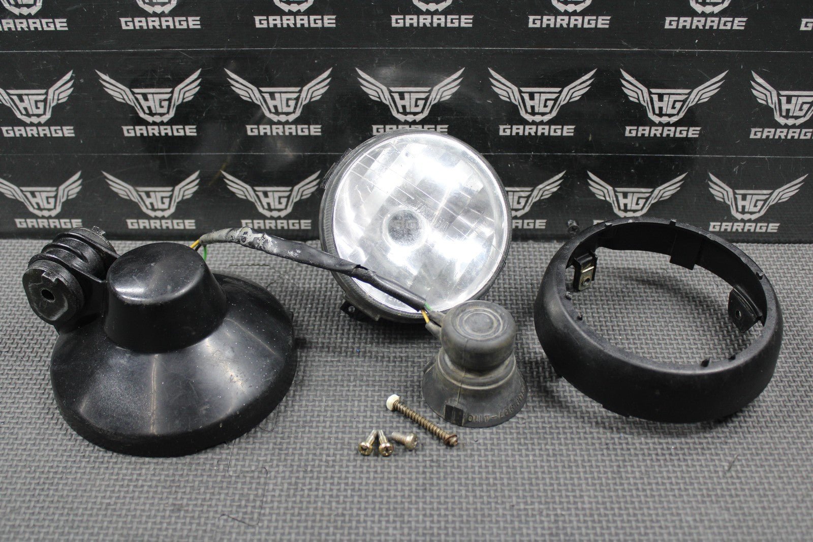 2001 YAMAHA BANSHEE YFZ350 OEM FRONT HEAD LIGHT LAMP HEADLIGHT HOUSING PARTS - hggarage