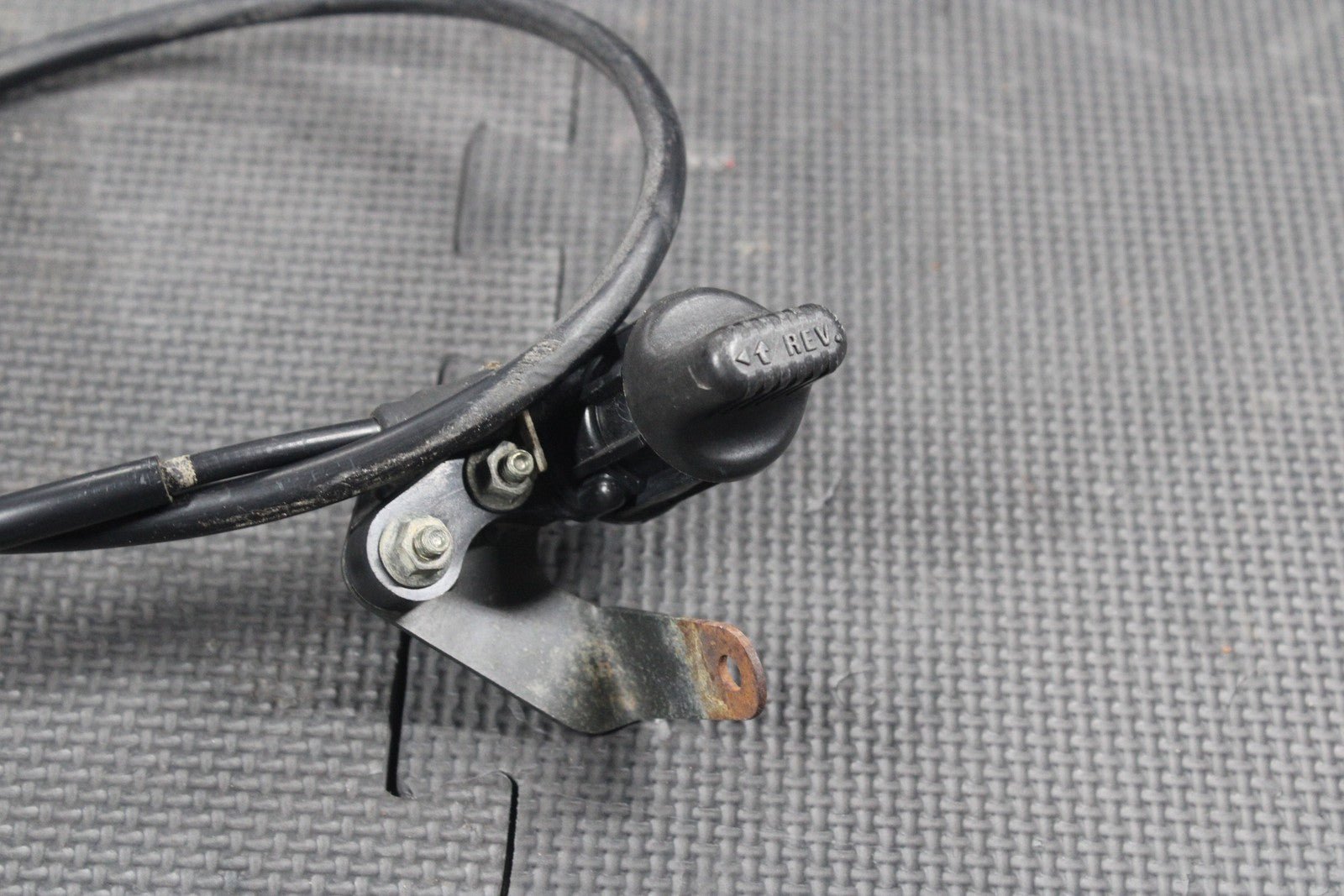 2004 SUZUKI QUADSPORT LTZ250 OEM REVERSE LINE CABLE KNOB 57900 - 21821 - hggarage
