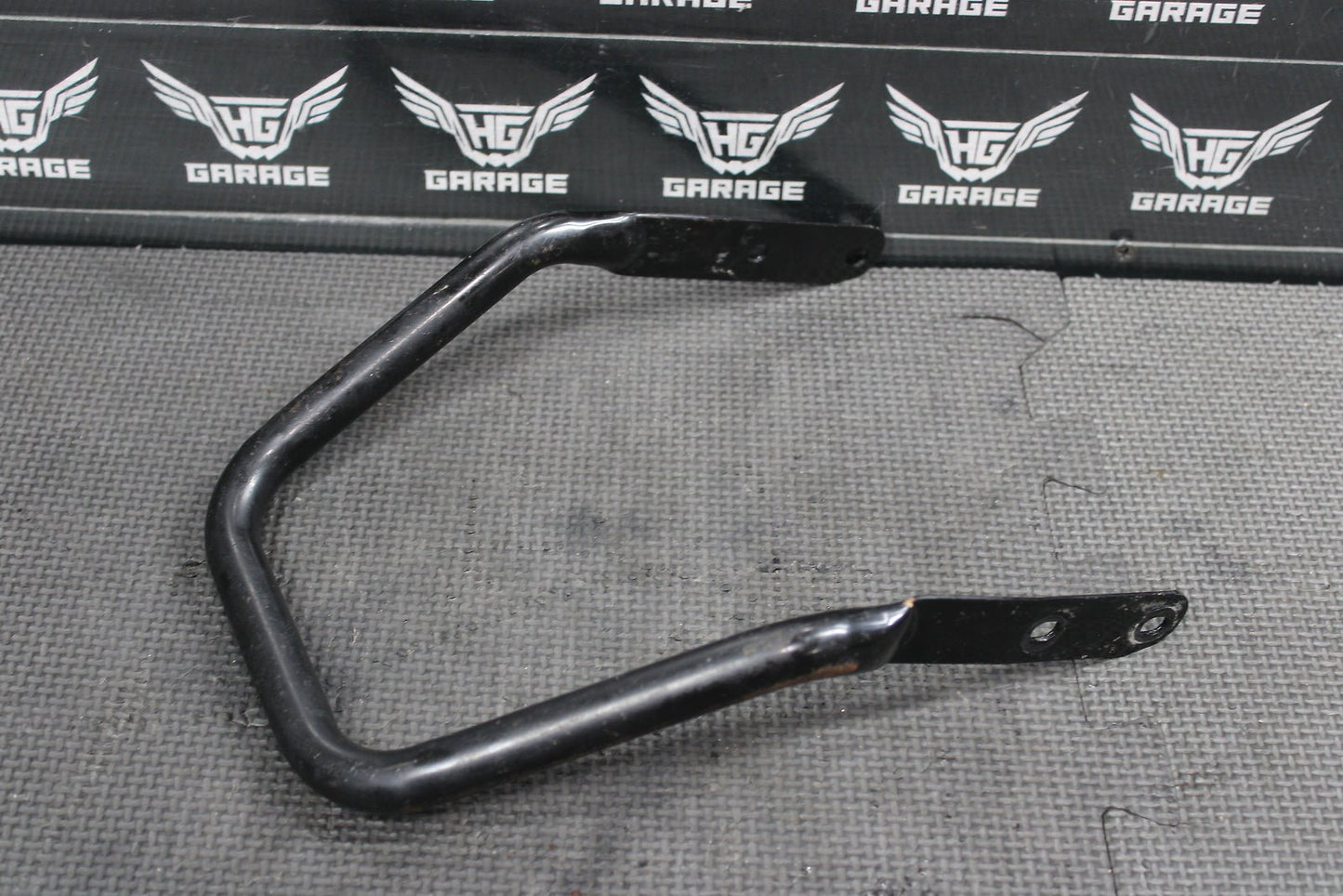 2000 Yamaha 00 - 07 TTR90 TTR90E OEM Rear Handle Standing Grab Bar 5HN - 2127A - 00 - 00 - hggarage
