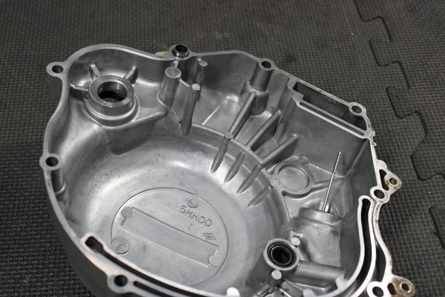 2003 Yamaha TTR125 TTR125E OEM Engine Motor Side Clutch Cover - hggarage