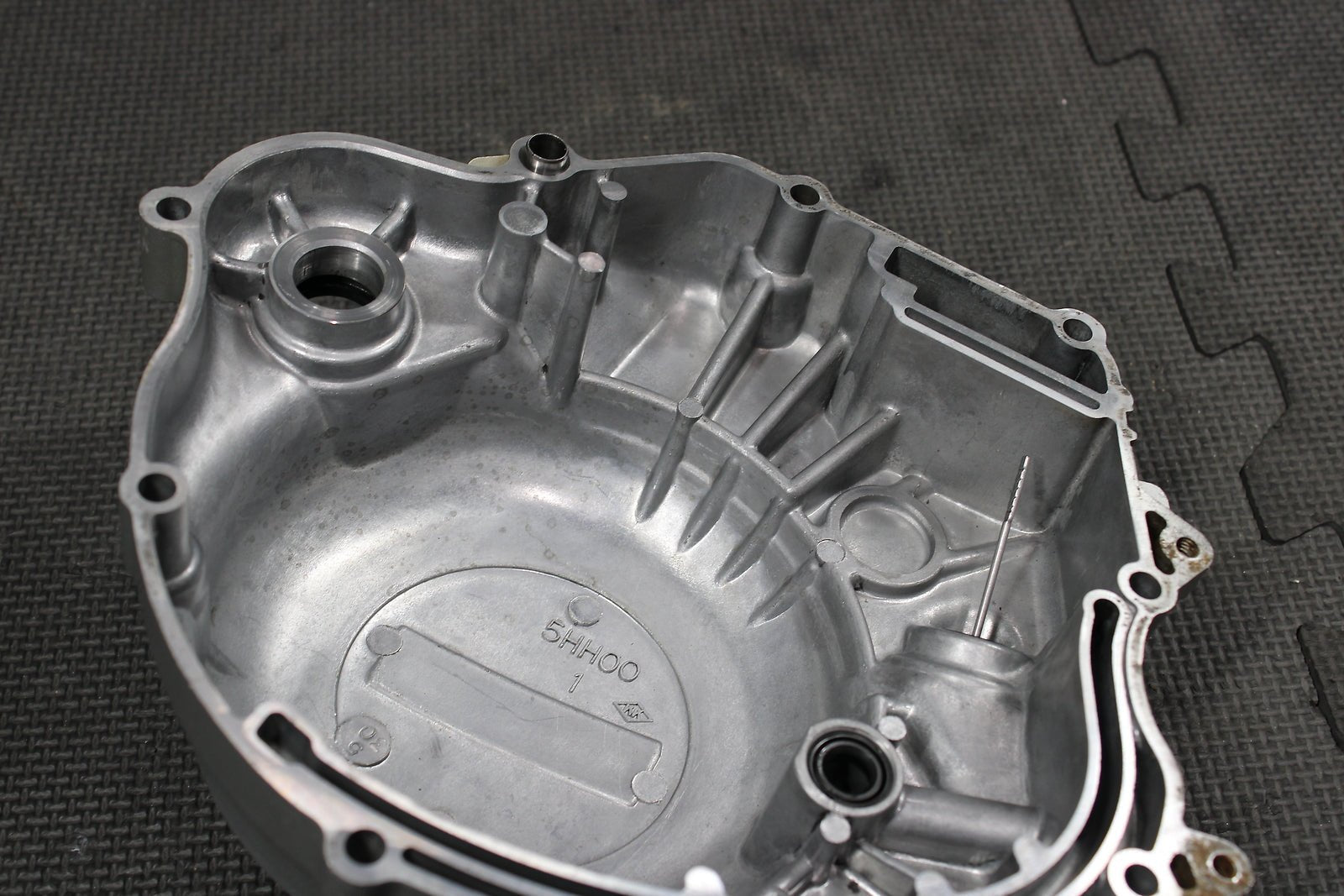 2003 Yamaha TTR125 TTR125E OEM Engine Motor Side Clutch Cover - hggarage