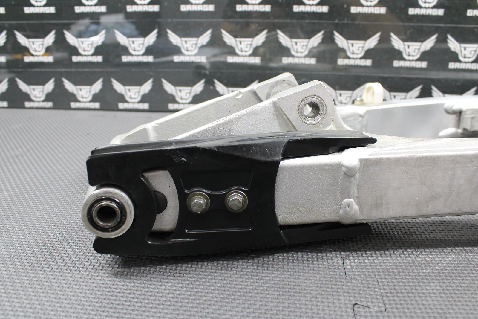 47547400
