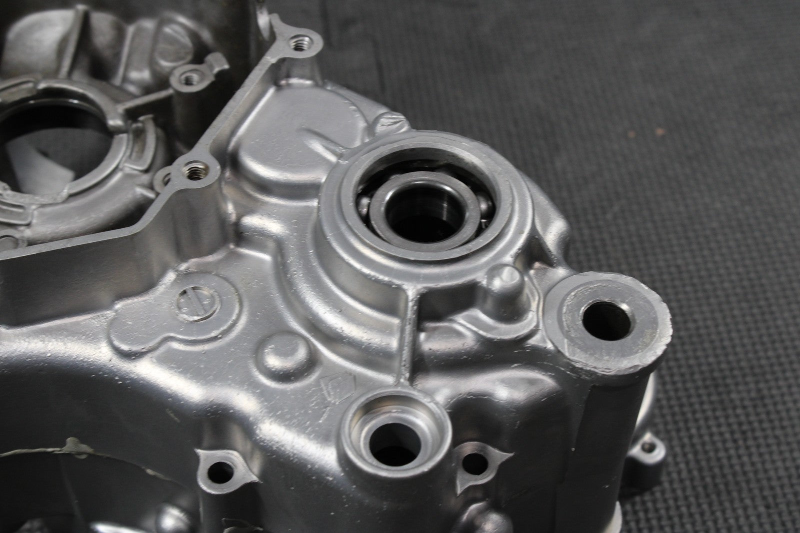2014 KAWASAKI 08 - 22 KX100 KX85 OEM LEFT RIGHT ENGINE CRANKCASE CASES BLOCK SET - hggarage