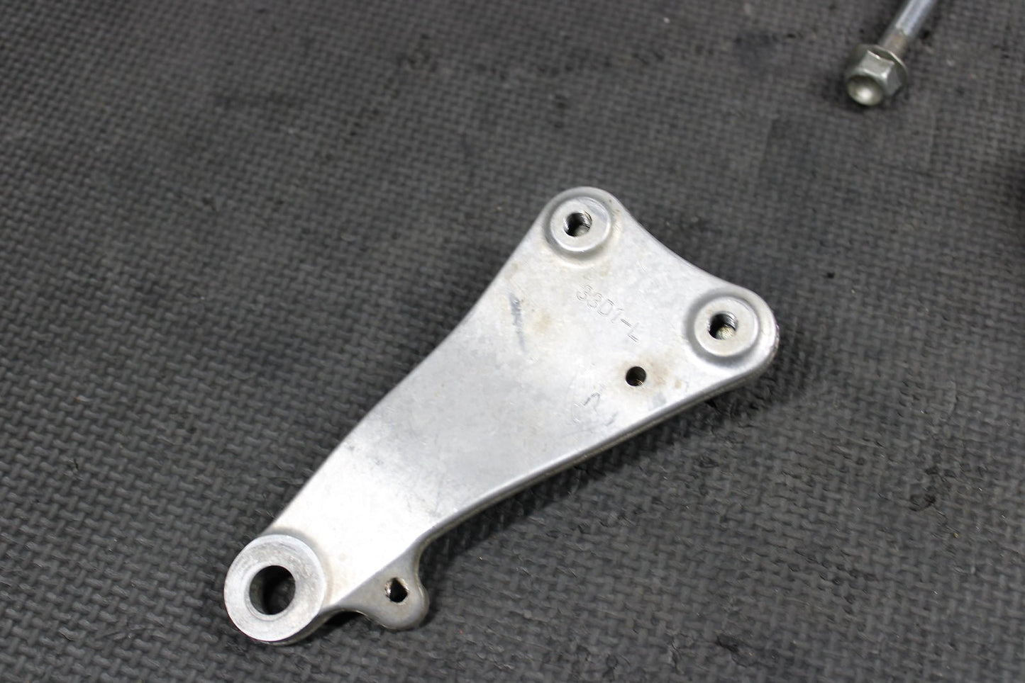2010 Yamaha YZ450F OEM Engine Motor Mount Stay Brackets 50403 - Meb - 770 - hggarage