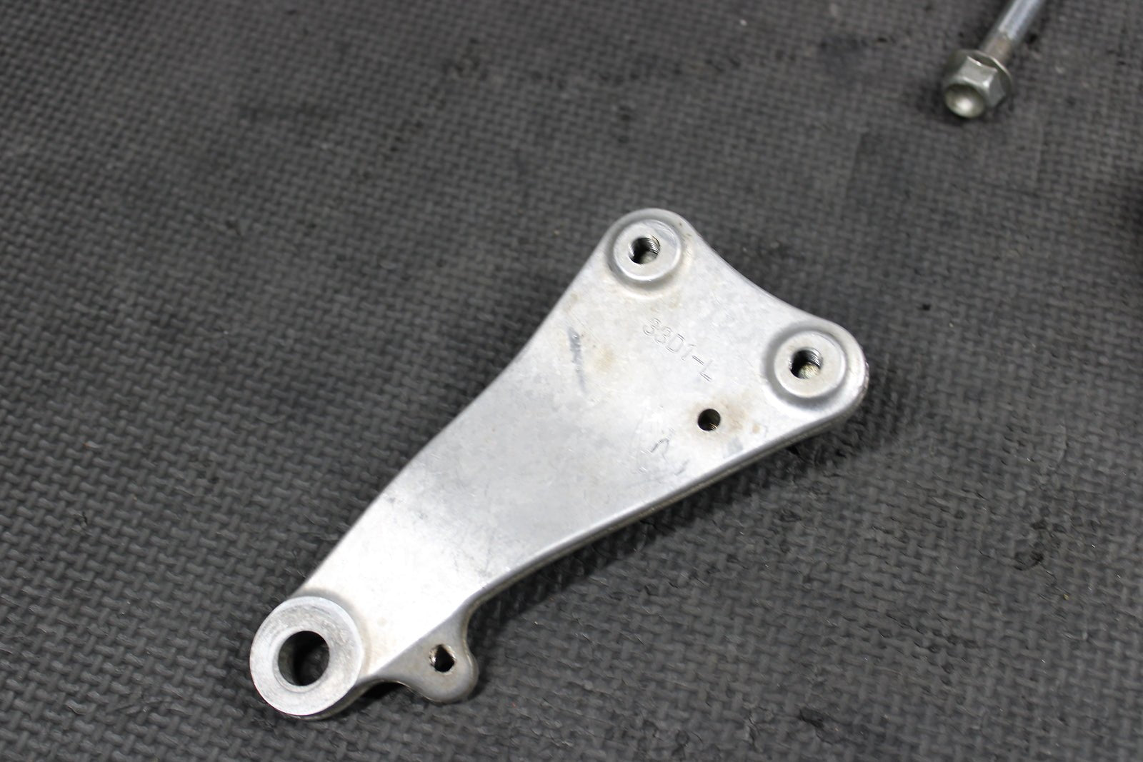 2010 Yamaha YZ450F OEM Engine Motor Mount Stay Brackets 50403 - Meb - 770 - hggarage