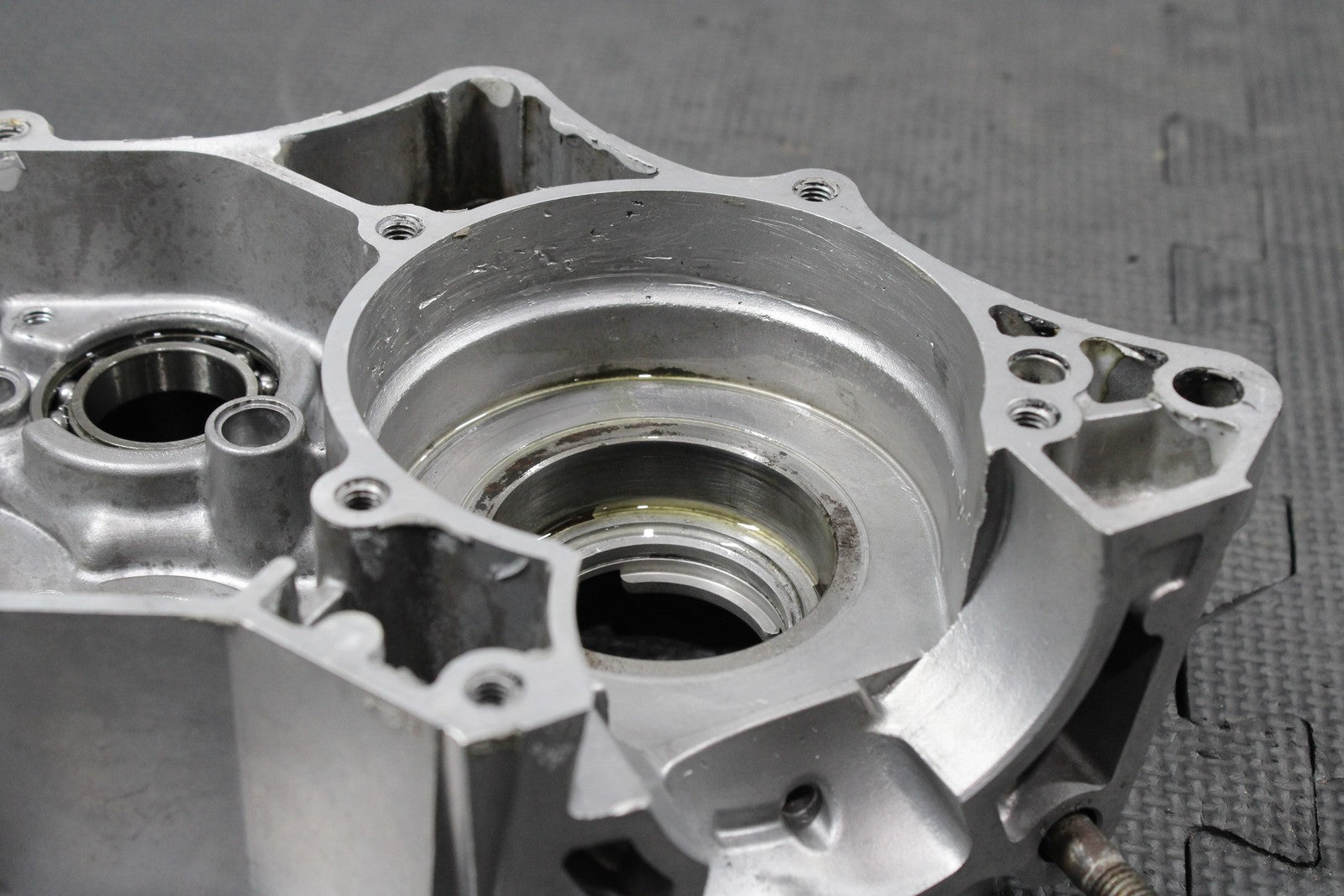 2014 KAWASAKI 08 - 22 KX100 KX85 OEM LEFT RIGHT ENGINE CRANKCASE CASES BLOCK SET - hggarage