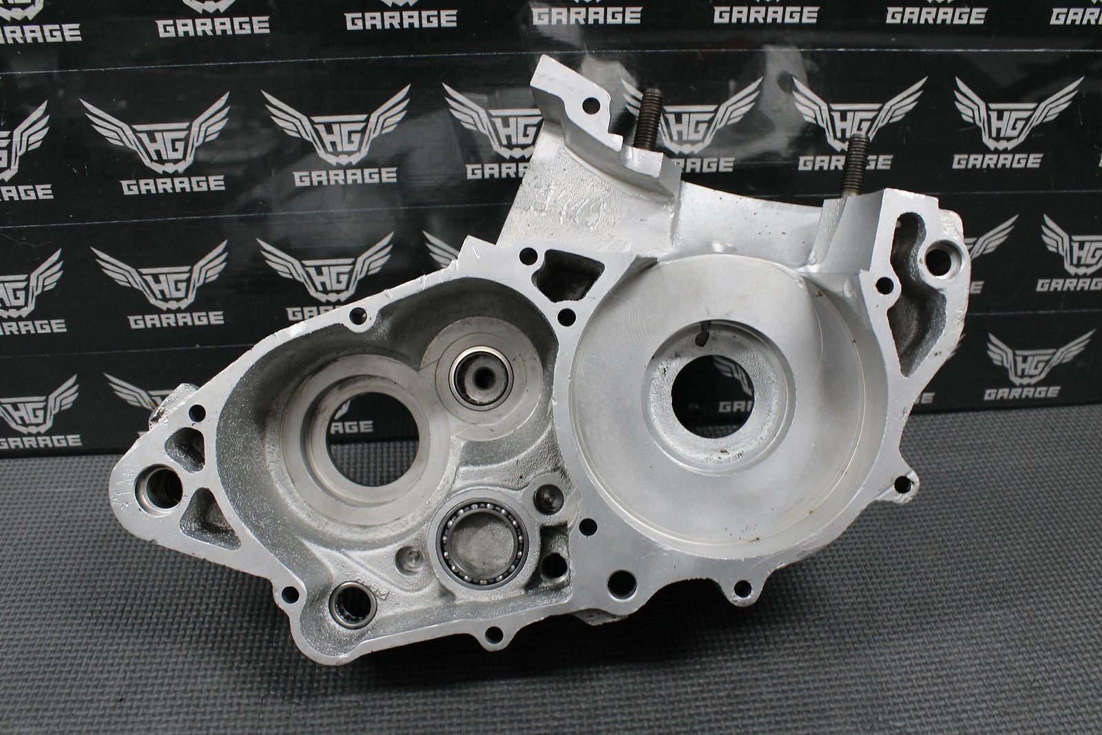 1991 KTM 300 EXC OEM LEFT RIGHT ENGINE MOTOR CRANKCASE CRANK CASES 54630004200 - hggarage