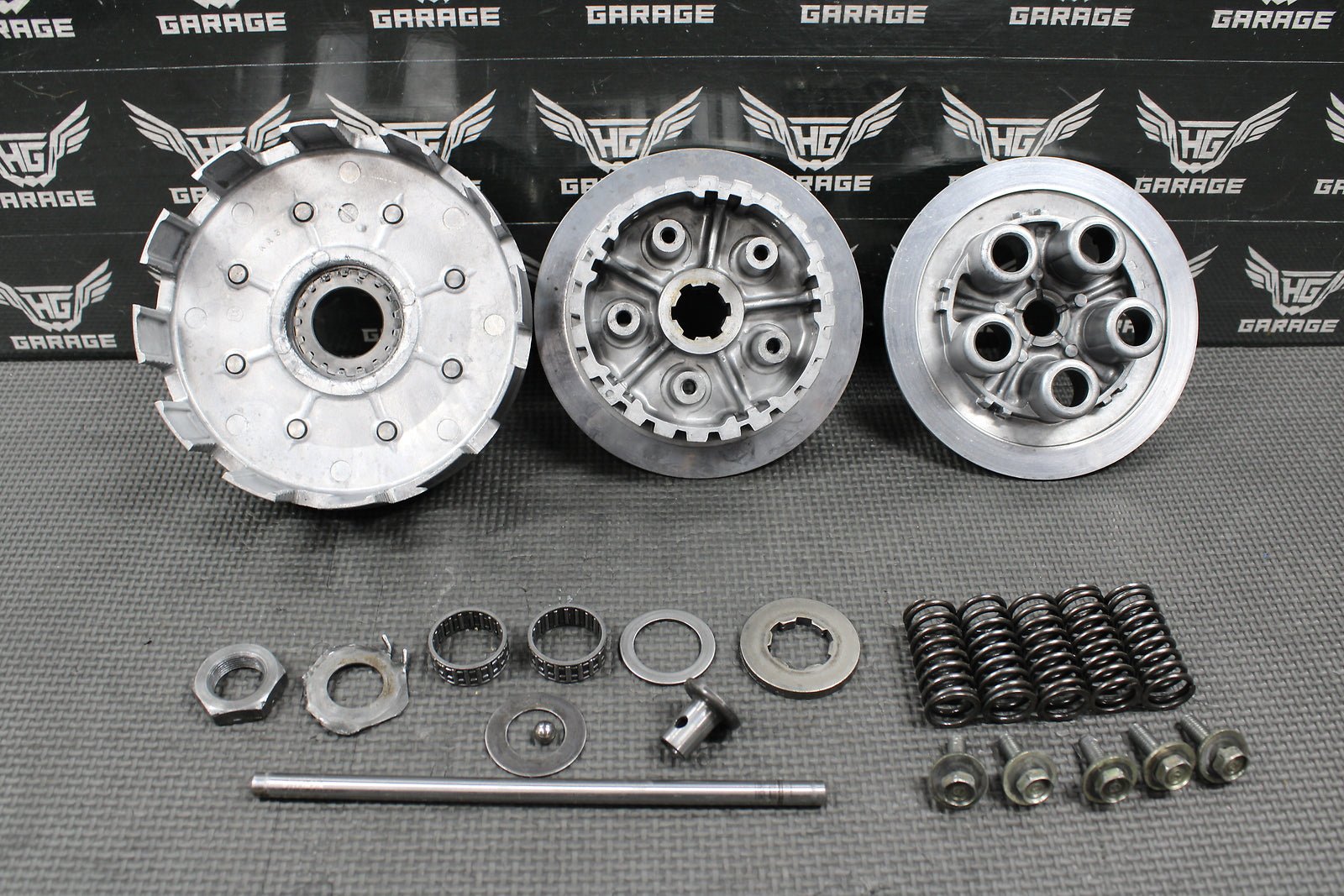 1985 HONDA CR125R OEM COMPLETE CLUTCH W BASKET HUB PRESSURE PLATE 22100 - KA3 - 760 - hggarage