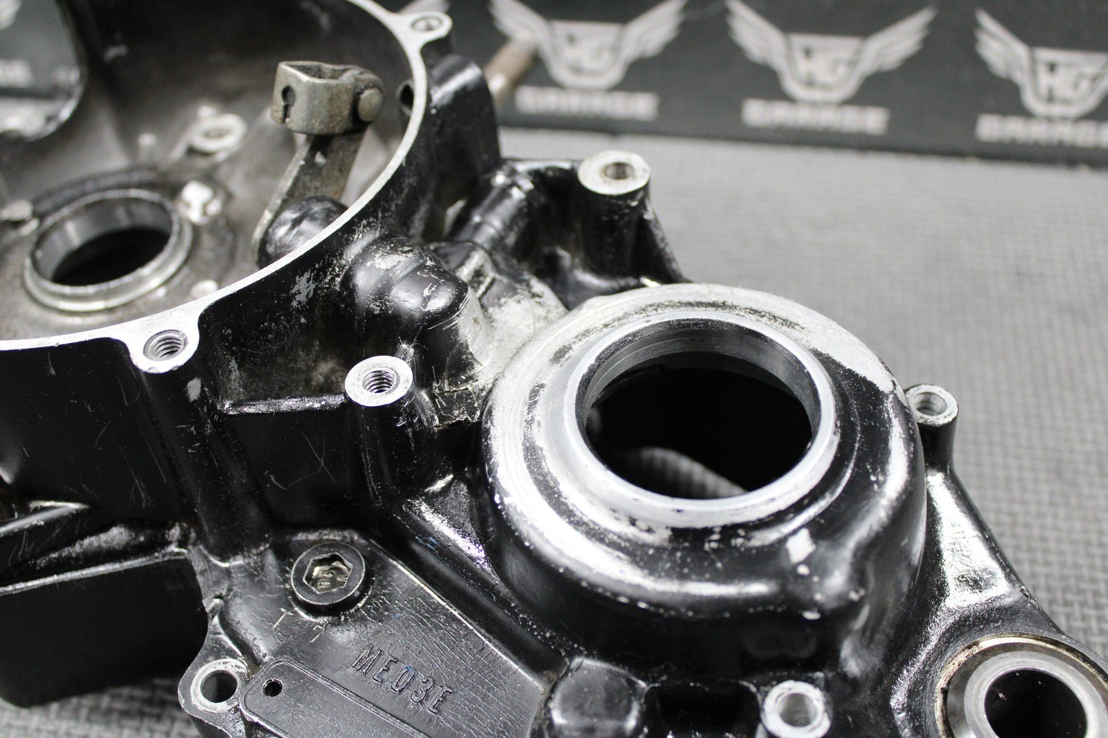 1988 HONDA CR250R OEM LEFT ENGINE MOTOR CRANKCASE CRANK CASE 112A0 - KS7 - 831 NICE! - hggarage