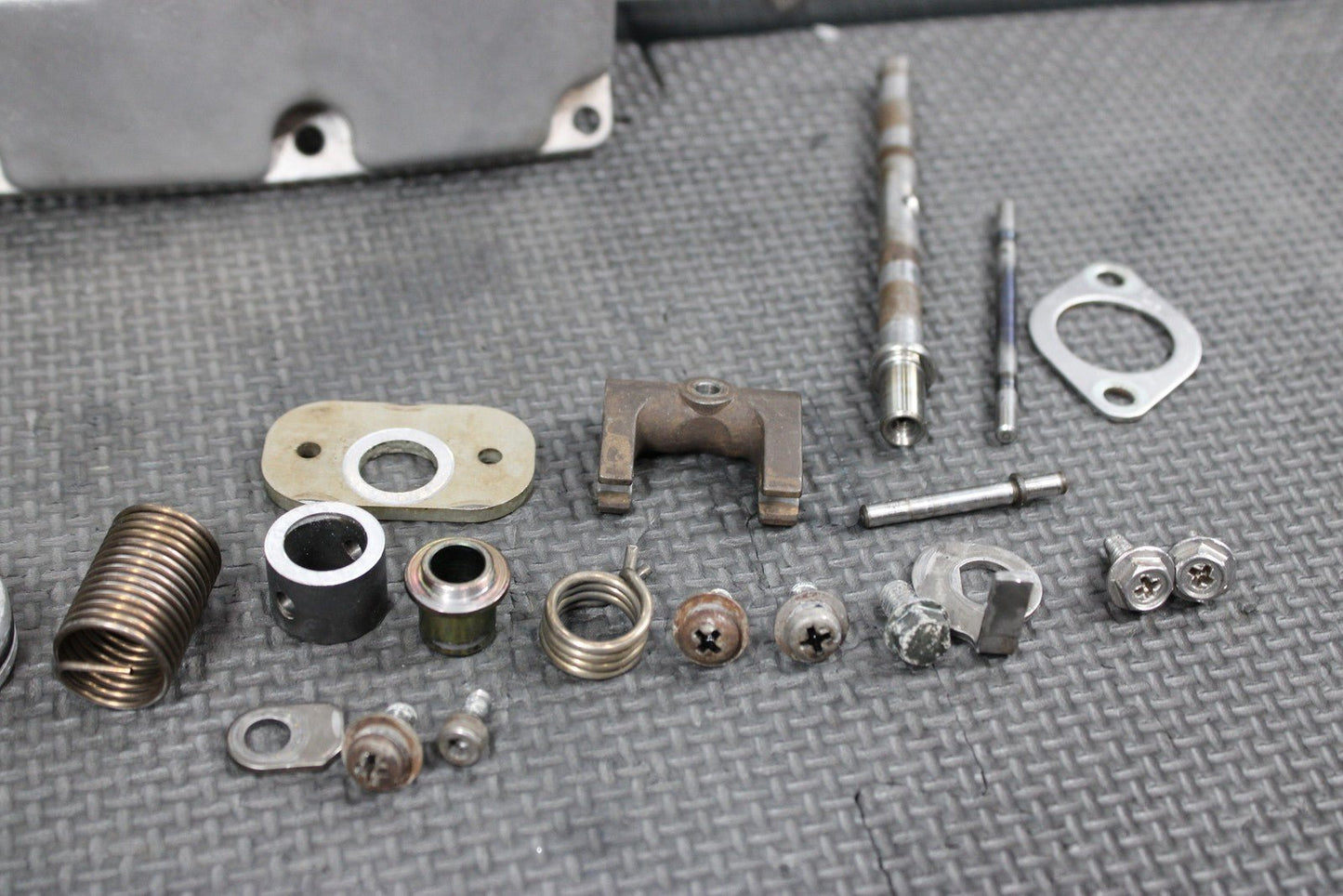1996 SUZUKI RM250 MODEL T OEM ENGINE POWER VALVE GOVERNOR EXHAUST VALVE ASSEMBLY - hggarage