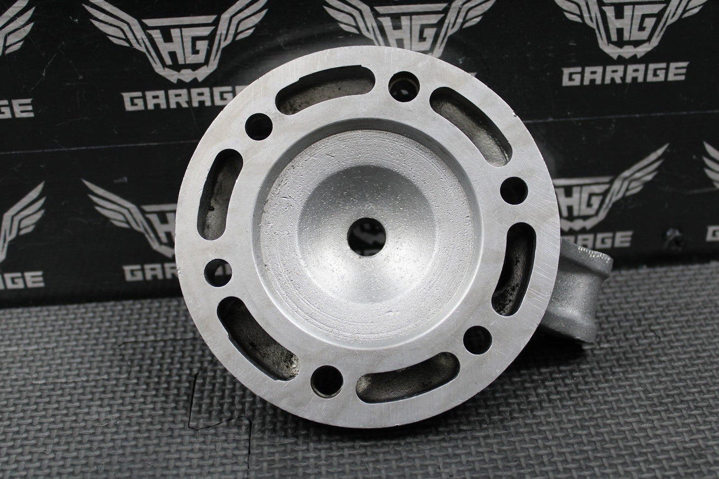 1996 YAMAHA YZ250 OEM 72MM BIG BORE CYLINDER HEAD COVER DOME 4SR - 11111 - 00 - 00 - hggarage