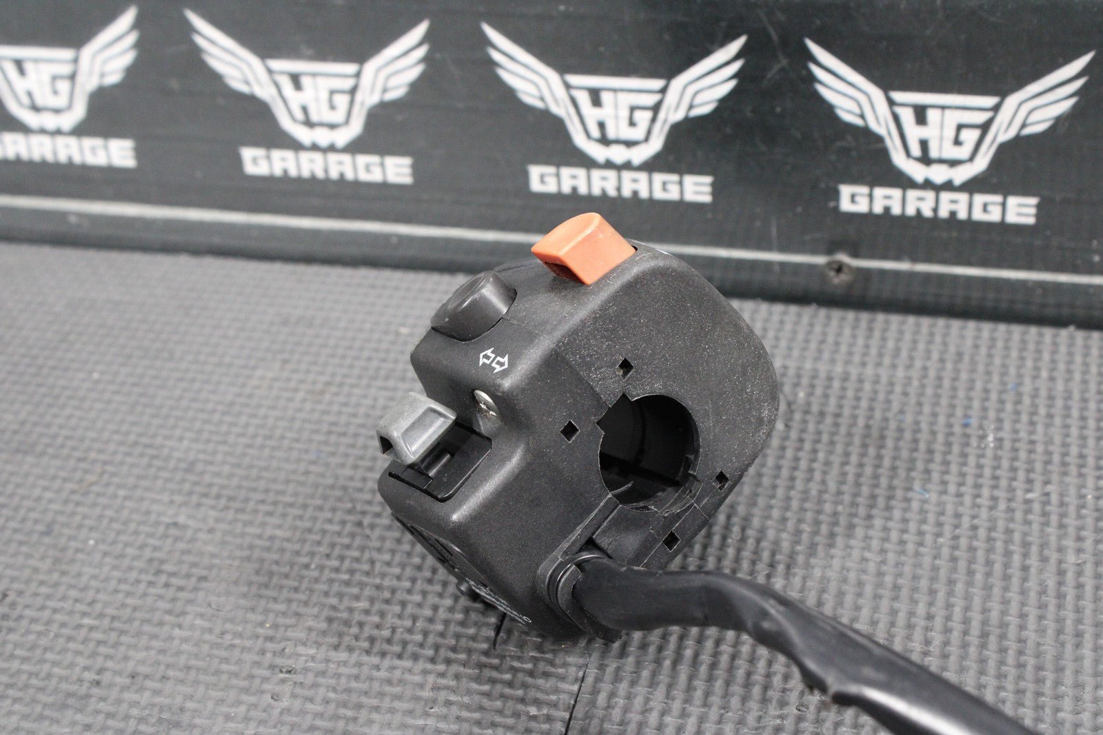 2013 HUSQVARNA TE511 OEM HANDLEBAR MULTI SWITCH HORN HIGH LOW BEAM BUTTON - hggarage