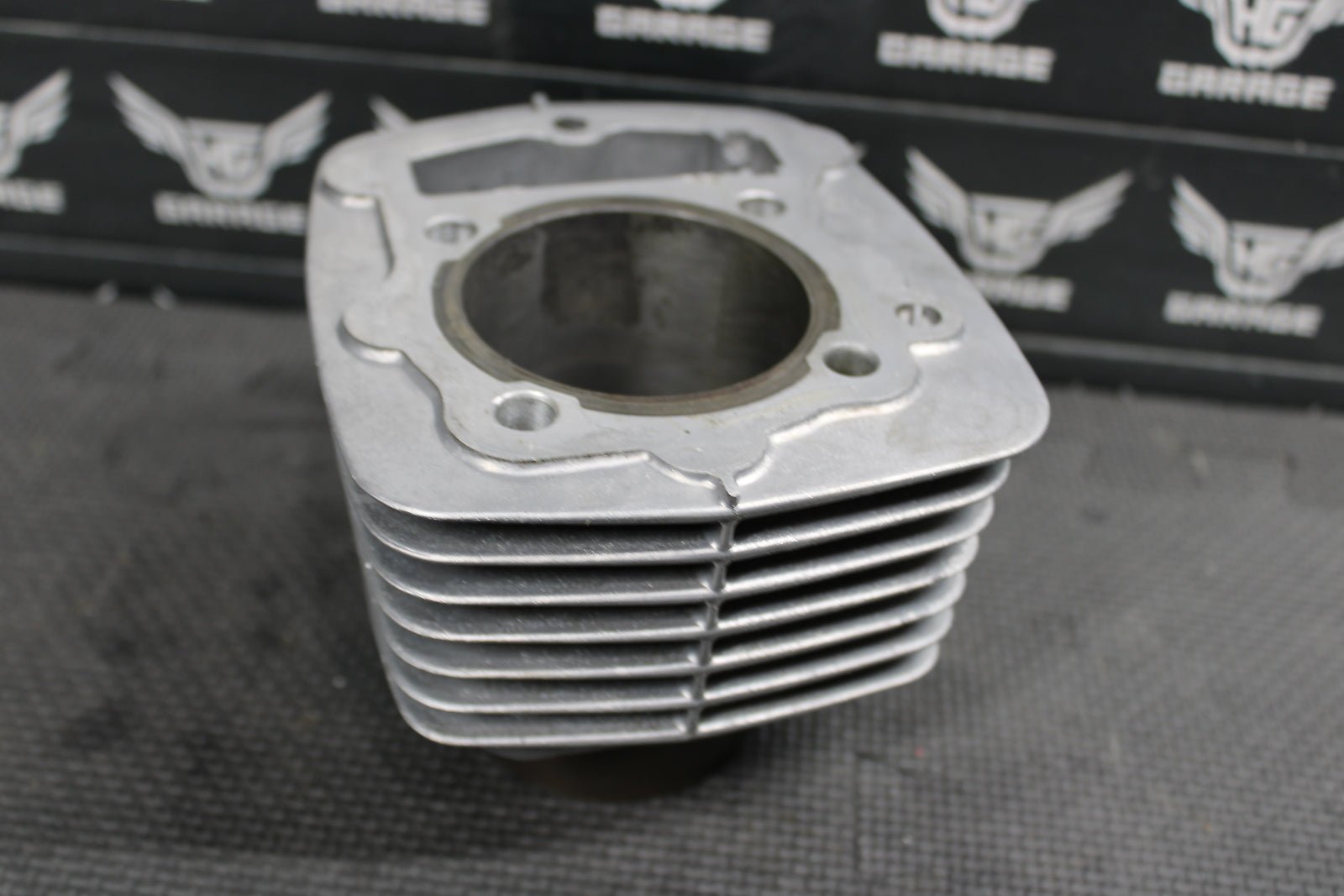 1998 HONDA 80 - 82 XR200 1988 / 1990 1991 / 93 - 02 XR200R ENGINE MOTOR CYLINDER JUG - hggarage