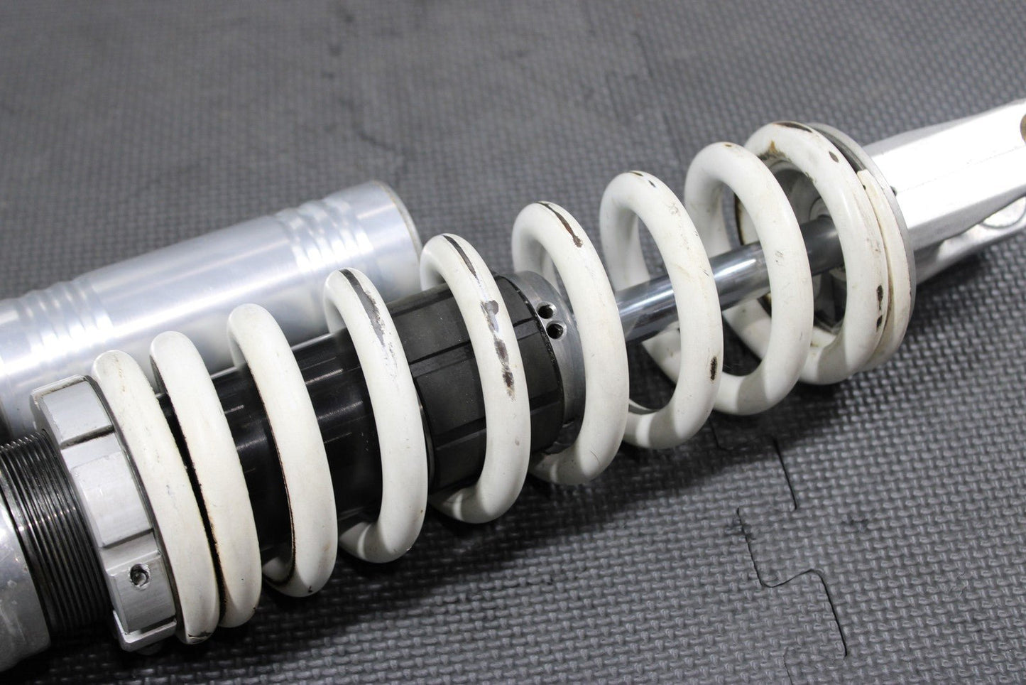 2001 KTM 400 EXC OEM MONOSHOCK PDS REAR BACK SHOCK ABSORBER SUSPENSION 1218V732 - hggarage