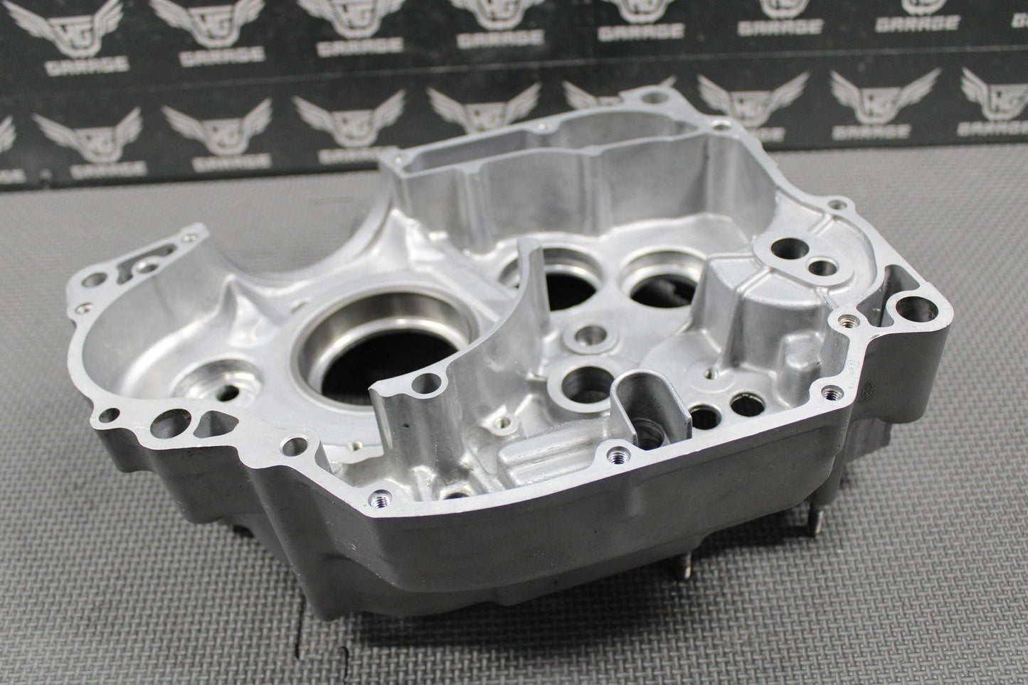 1991 HONDA 90 - 95 XR250R OEM RIGHT ENGINE CRANKCASE CRANK CASE 11100 - KZ1 - 671 MINT - hggarage