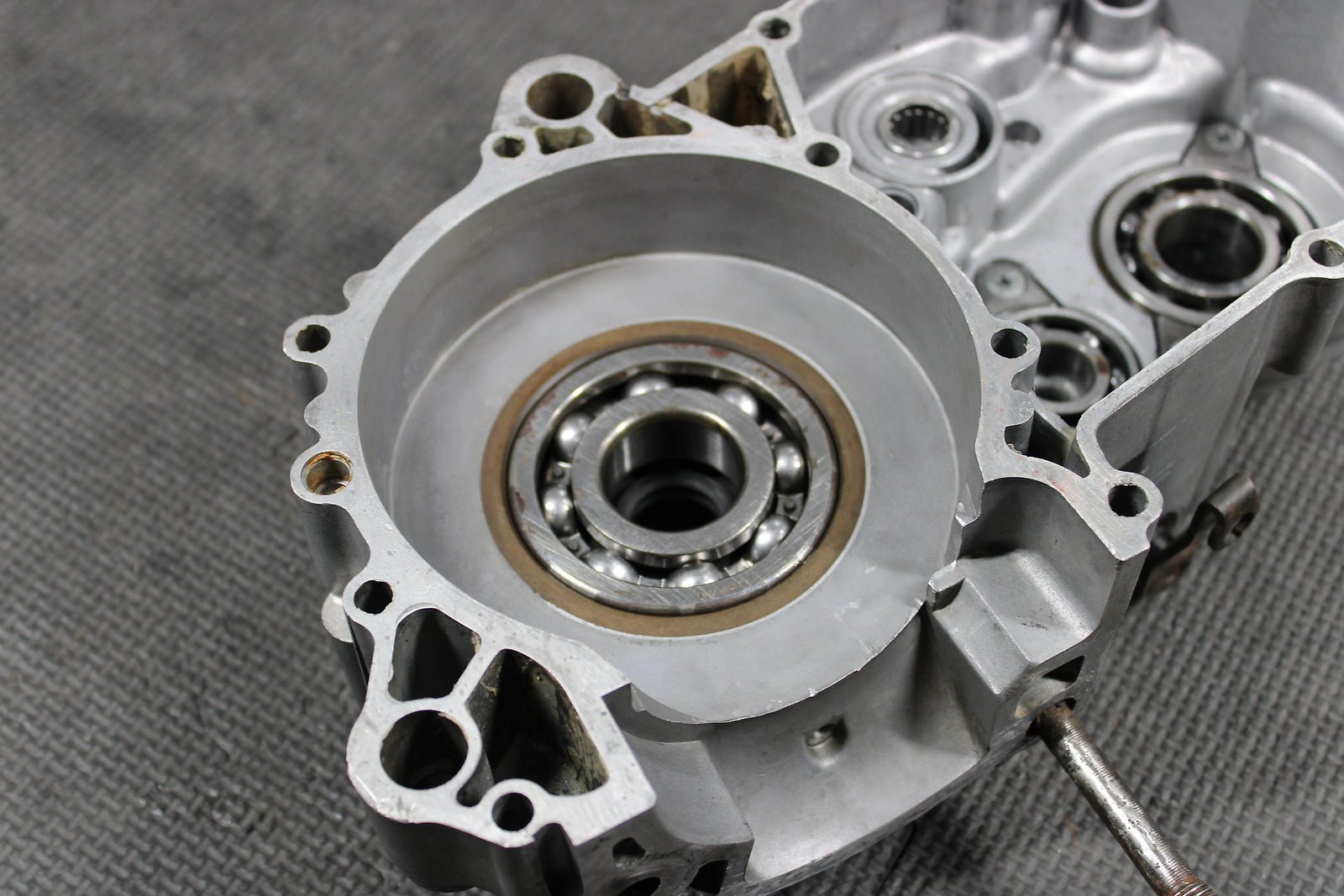 1991 Kawasaki KDX250 OEM L/R Engine Motor Crankcase Crank Cases Block Damaged - hggarage