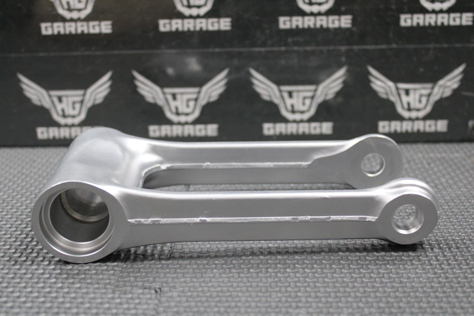 2001 95 - 01 HONDA CR500R OEM REAR SHOCK SWINGARM LINKAGE ROD 52475 - MAC - 680 MINT! - hggarage