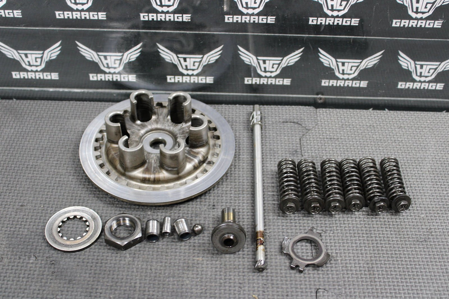 2008 YAMAHA YZ450F OEM CLUTCH SPRING PRESSURE PLATE HARDWARE ASSEMBLY - hggarage
