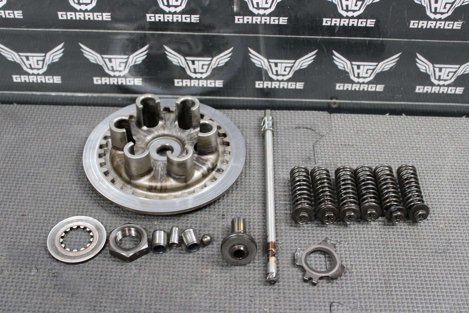 2008 YAMAHA YZ450F OEM CLUTCH SPRING PRESSURE PLATE HARDWARE ASSEMBLY - hggarage