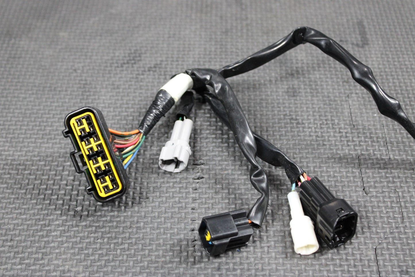2005 YAMAHA 04 - 05 YZ450F OEM MAIN ENGINE WIRING HARNESS LOOM 5XD - 82509 - 00 - 00 - hggarage