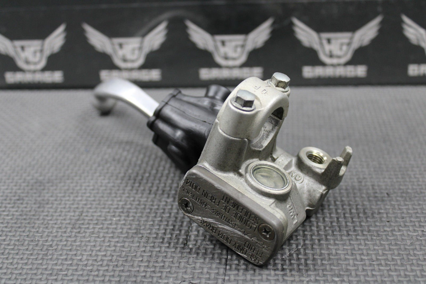 1997 HONDA CR250R OEM NISSIN FRONT BRAKE MASTER CYLINDER W/ LEVER 45510 - MEY - 305 - hggarage