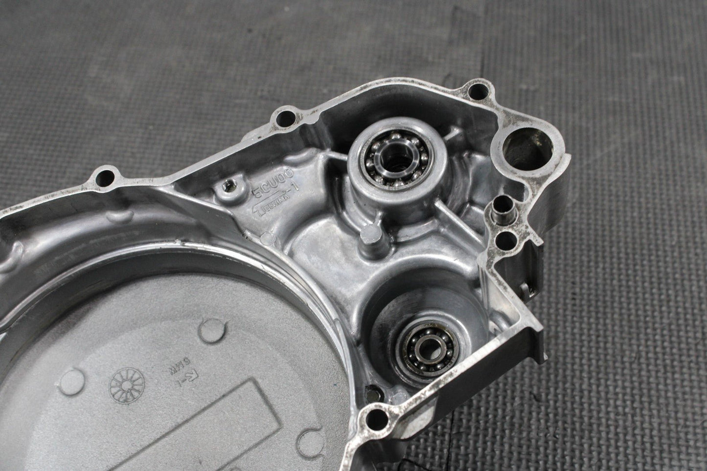 2001 YAMAHA 99 - 01 YZ250 OEM ENGINE INNER OUTER SIDE CLUTCH COVER 5CU - 15431 - 00 - 00 - hggarage