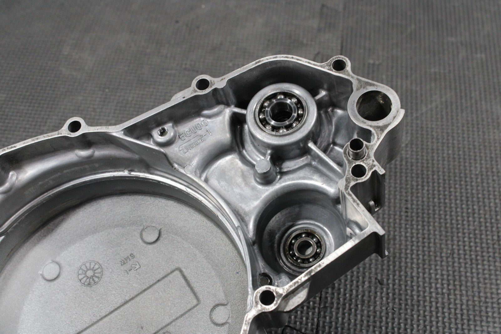 2001 YAMAHA 99 - 01 YZ250 OEM ENGINE INNER OUTER SIDE CLUTCH COVER 5CU - 15431 - 00 - 00 - hggarage