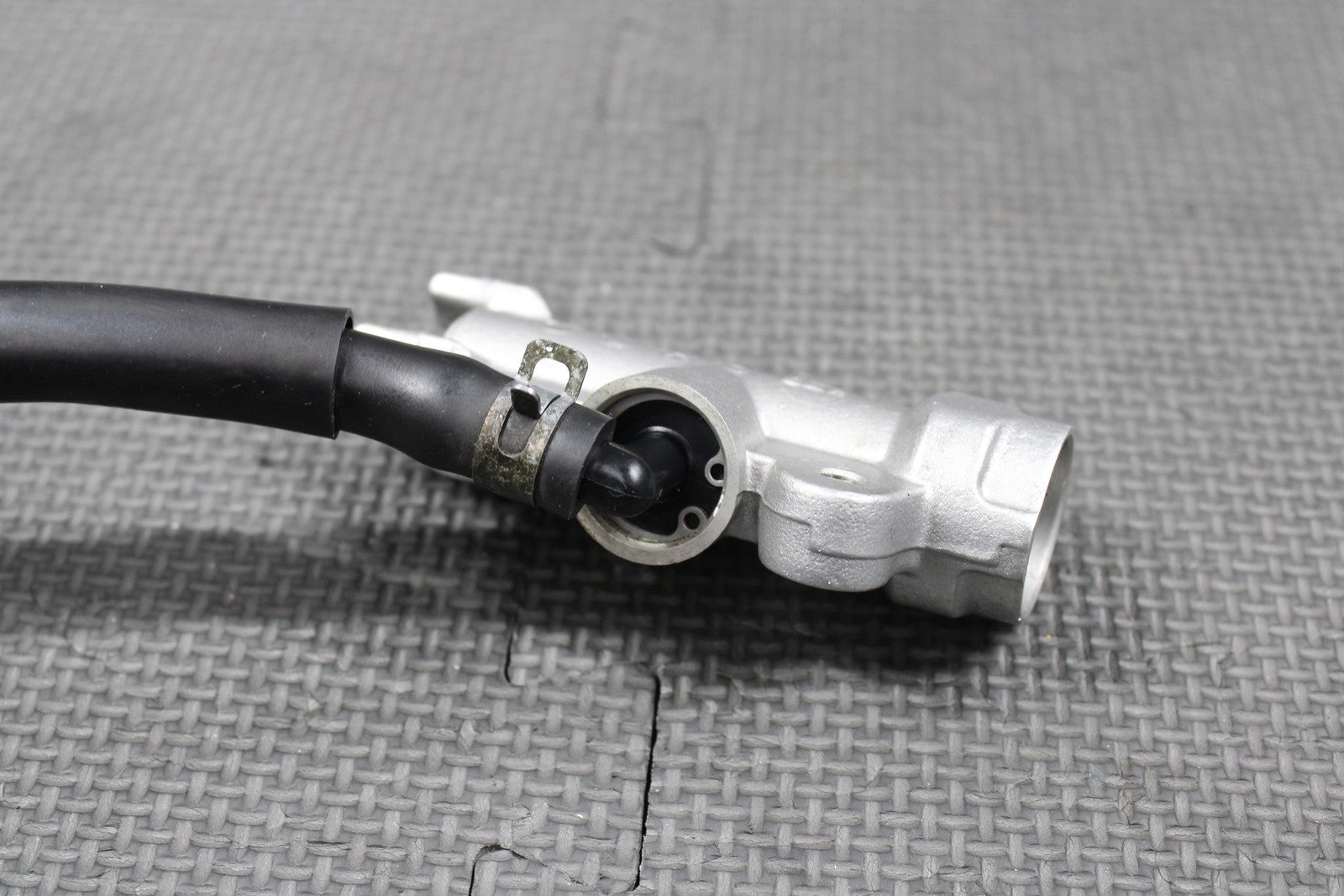 2001 HONDA 95 - 01 CR500R OEM REAR BACK BRAKE MASTER CYLINDER W RESERVOIR - hggarage