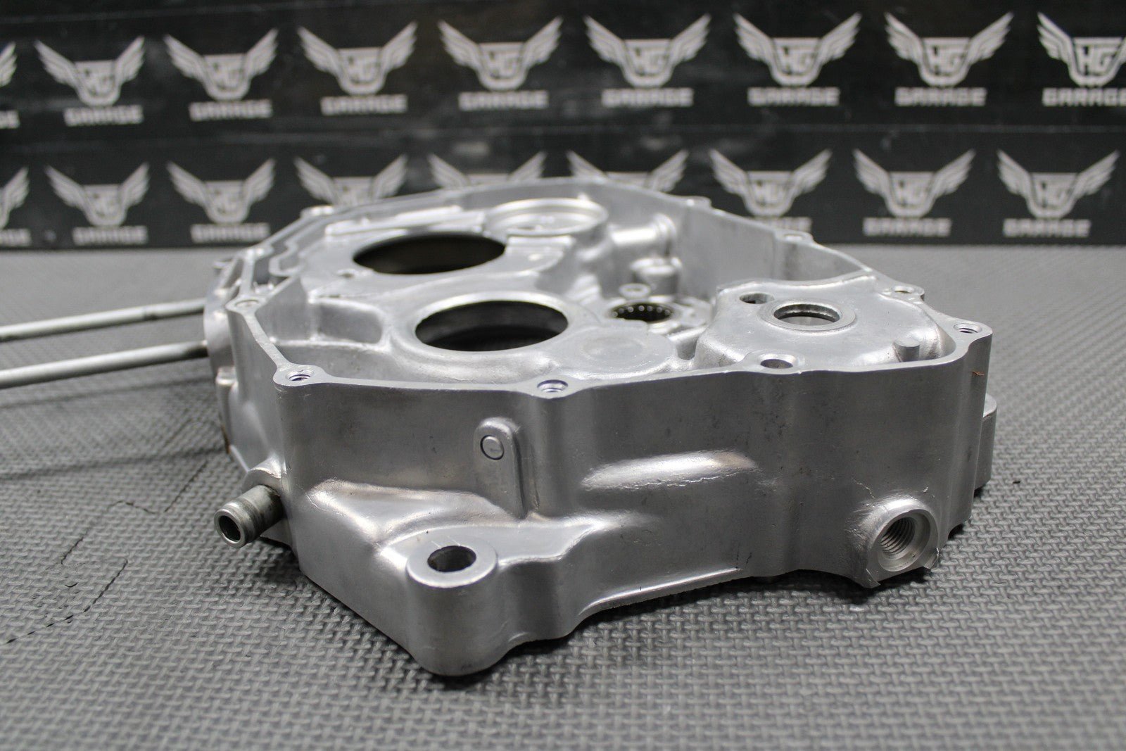 1999 93 - 02 HONDA XR200R OEM RIGHT ENGINE MOTOR CRANKCASE CRANK CASE 11100 - KT0 - 68 - hggarage