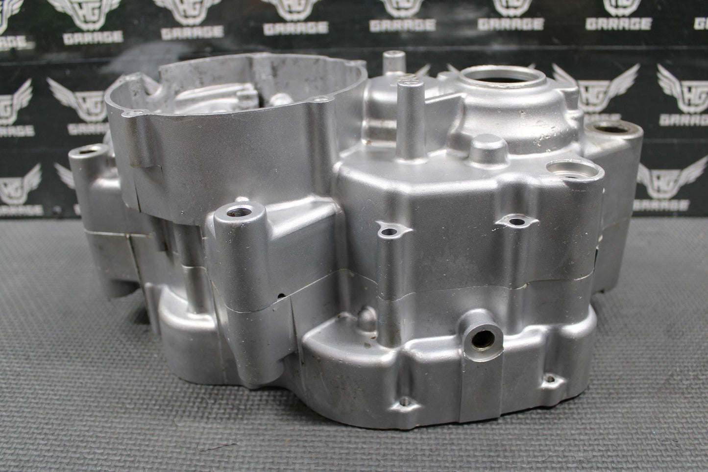 1992 KAWASAKI KX125 OEM LEFT RIGHT ENGINE MOTOR CRANKCASE CRANK CASES 14001 - 5314 - hggarage
