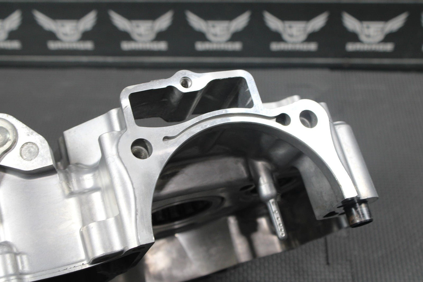 2019 HONDA 19 - 20 CRF450RX OEM LEFT ENGINE MOTOR CRANKCASE CRANK NEEDS REPAIR! - hggarage
