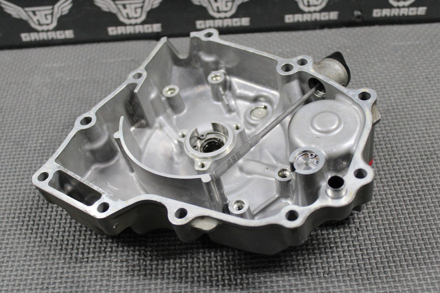2013 10 - 17 HONDA CRF250R OEM LEFT STATOR GENERATOR MAGNETO COVER 11340 - KRN - B10 - hggarage