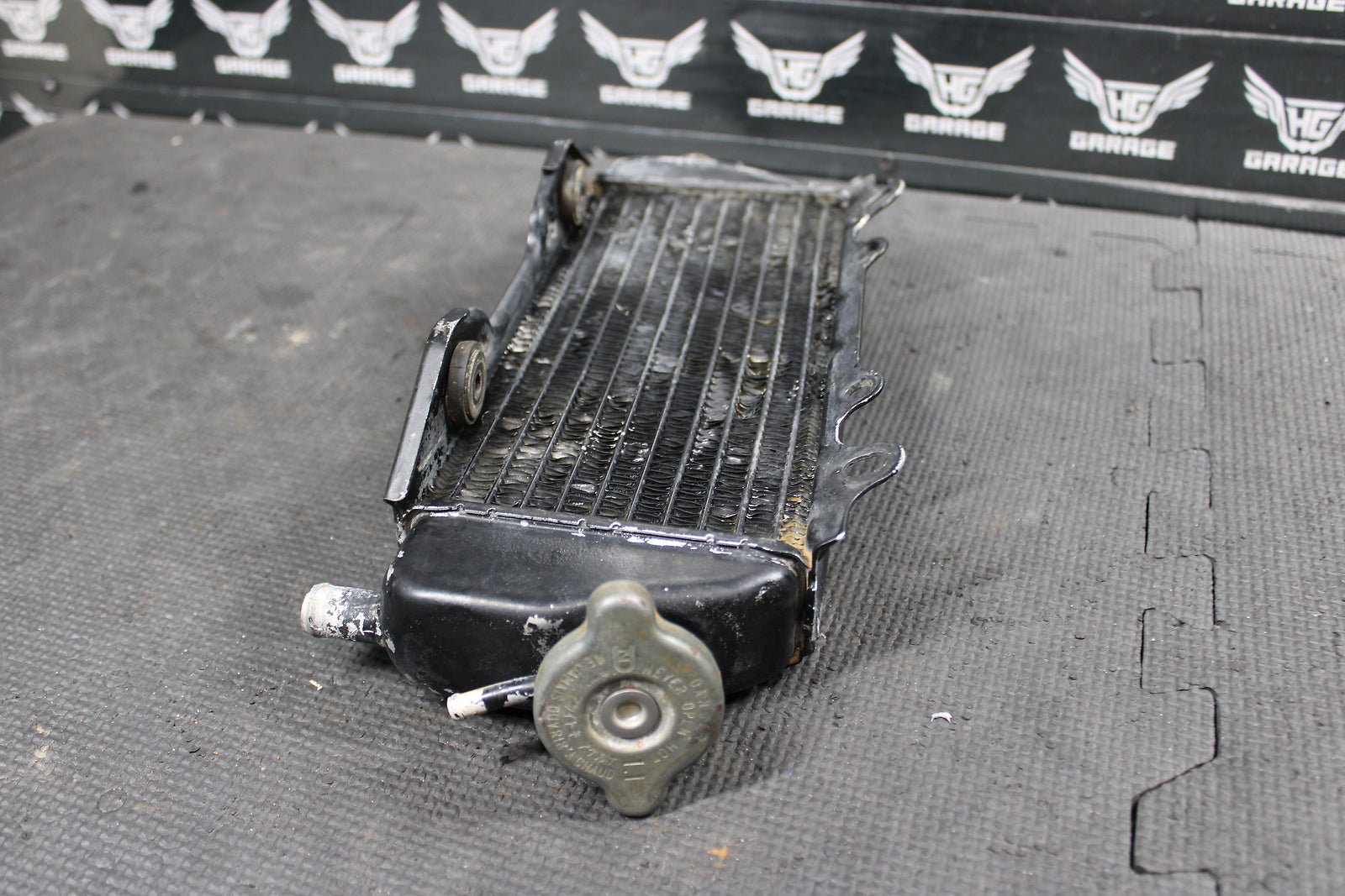 1995 KAWASAKI 94 - 05 KX125 94 - 04 OEM RIGHT ENGINE MOTOR COOLING COOLER RADIATOR - hggarage