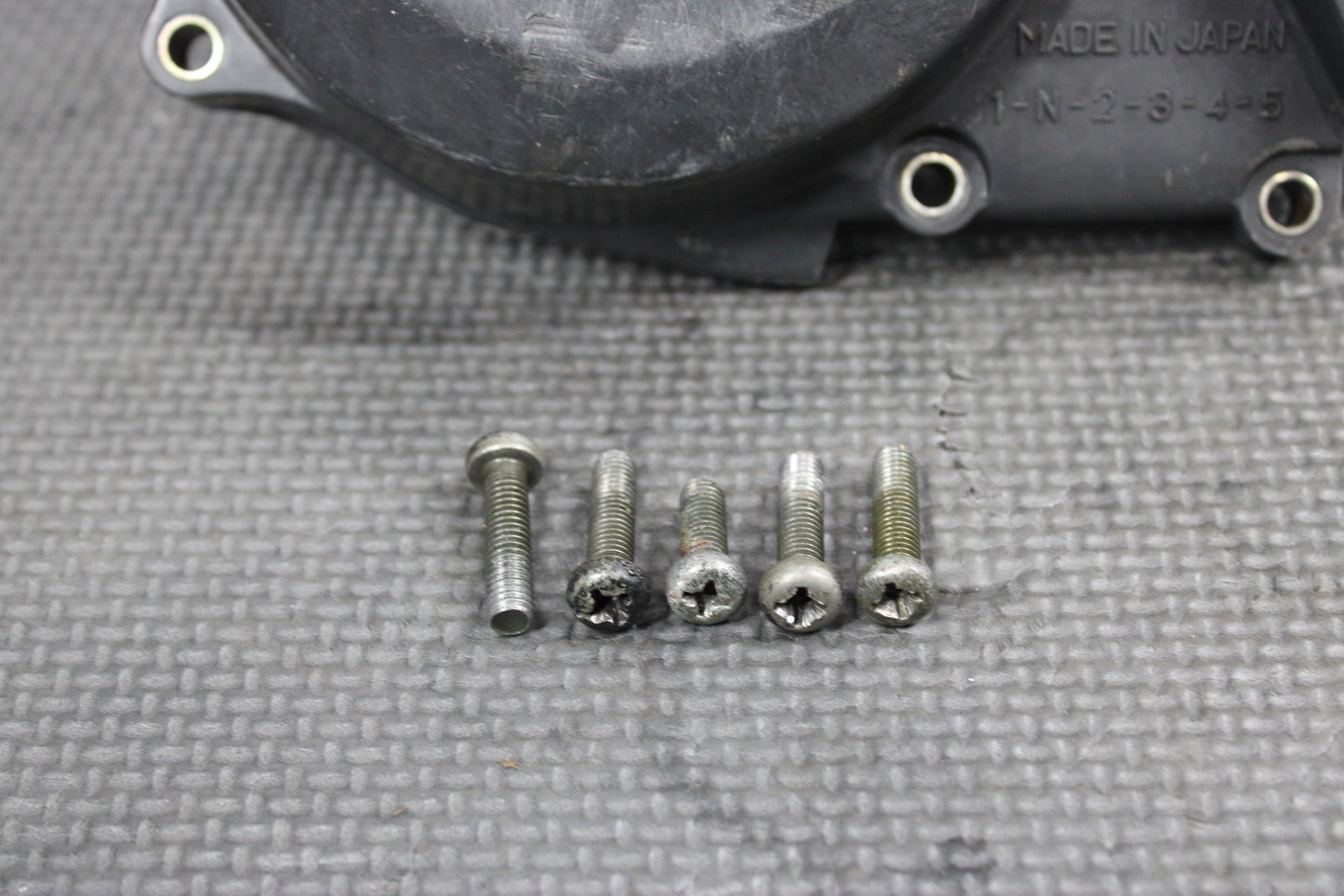 1997 YAMAHA RT100 92 - 00 OEM ENGINE MOTOR STATOR GENERATOR MAGNETO COVER - hggarage