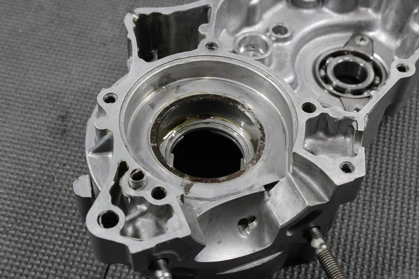 2014 KAWASAKI 08 - 22 KX100 KX85 OEM LEFT RIGHT ENGINE CRANKCASE CASES BLOCK SET - hggarage