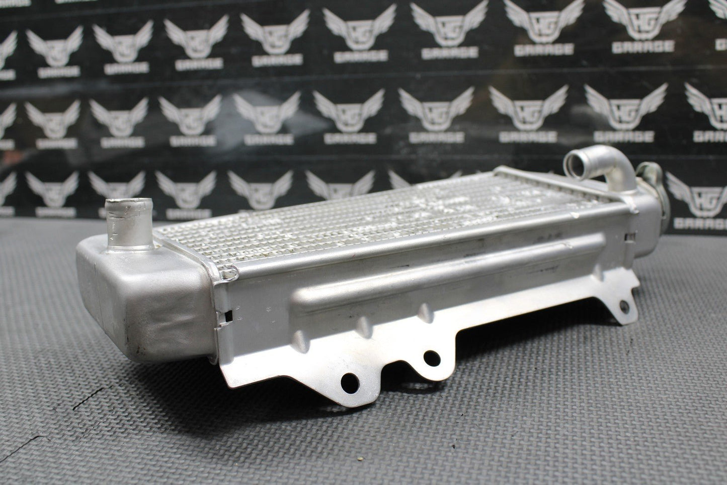 2014 KAWASAKI 10 - 16 KX250F OEM RIGHT FILL SIDE RADIATOR RADIATORS 39061 - 0168 - hggarage
