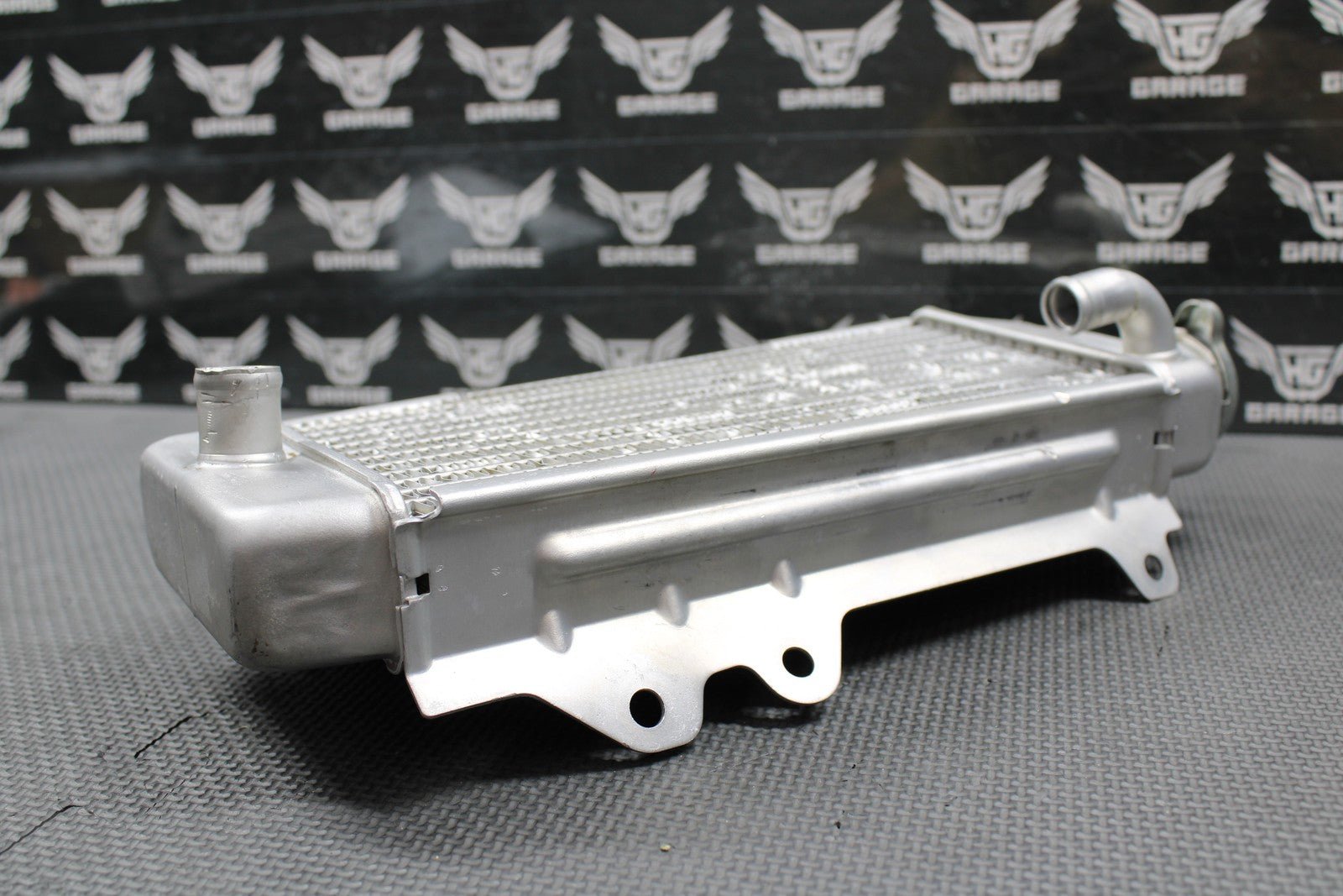 2014 KAWASAKI 10 - 16 KX250F OEM RIGHT FILL SIDE RADIATOR RADIATORS 39061 - 0168 - hggarage