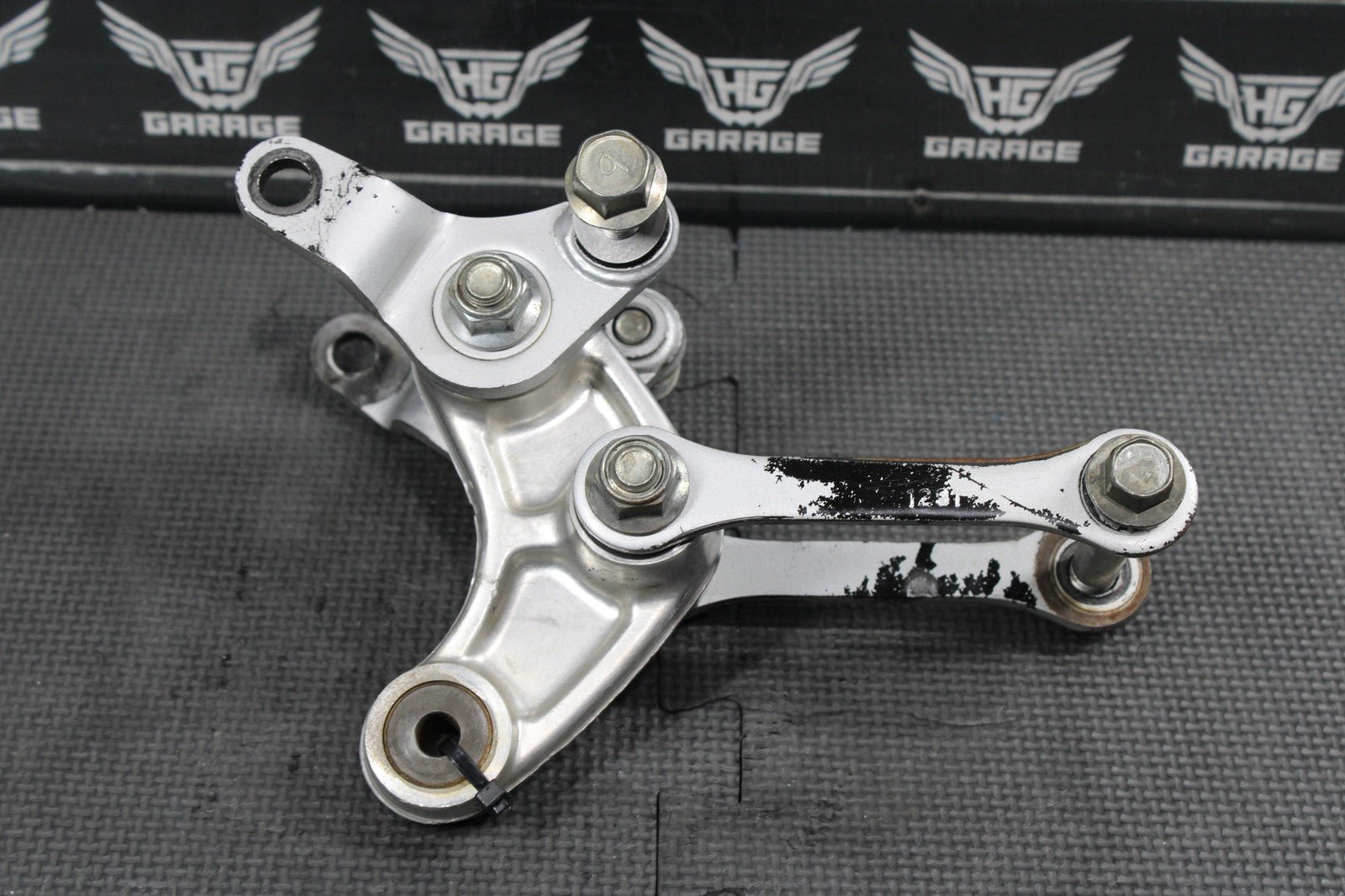 2012 KAWASAKI KX85 OEM REAR SHOCK LINKAGE LINKS RELAY ARM DOGBONE 32037 - 1553 - hggarage