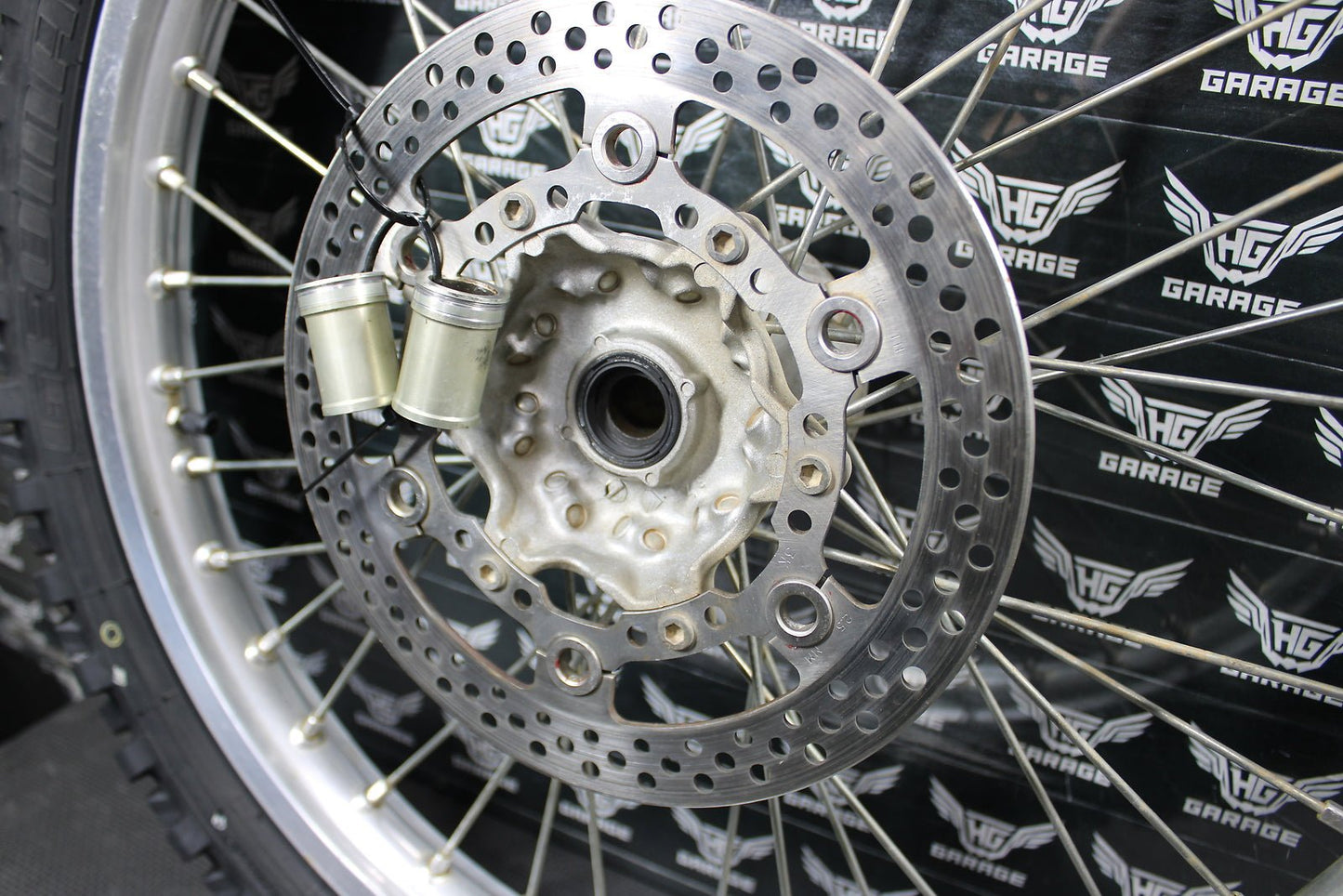 2004 Suzuki RM250 OEM Excel 21" Front Wheel Rim Hub 54111 - 36E00 55311 - 28C01 - hggarage