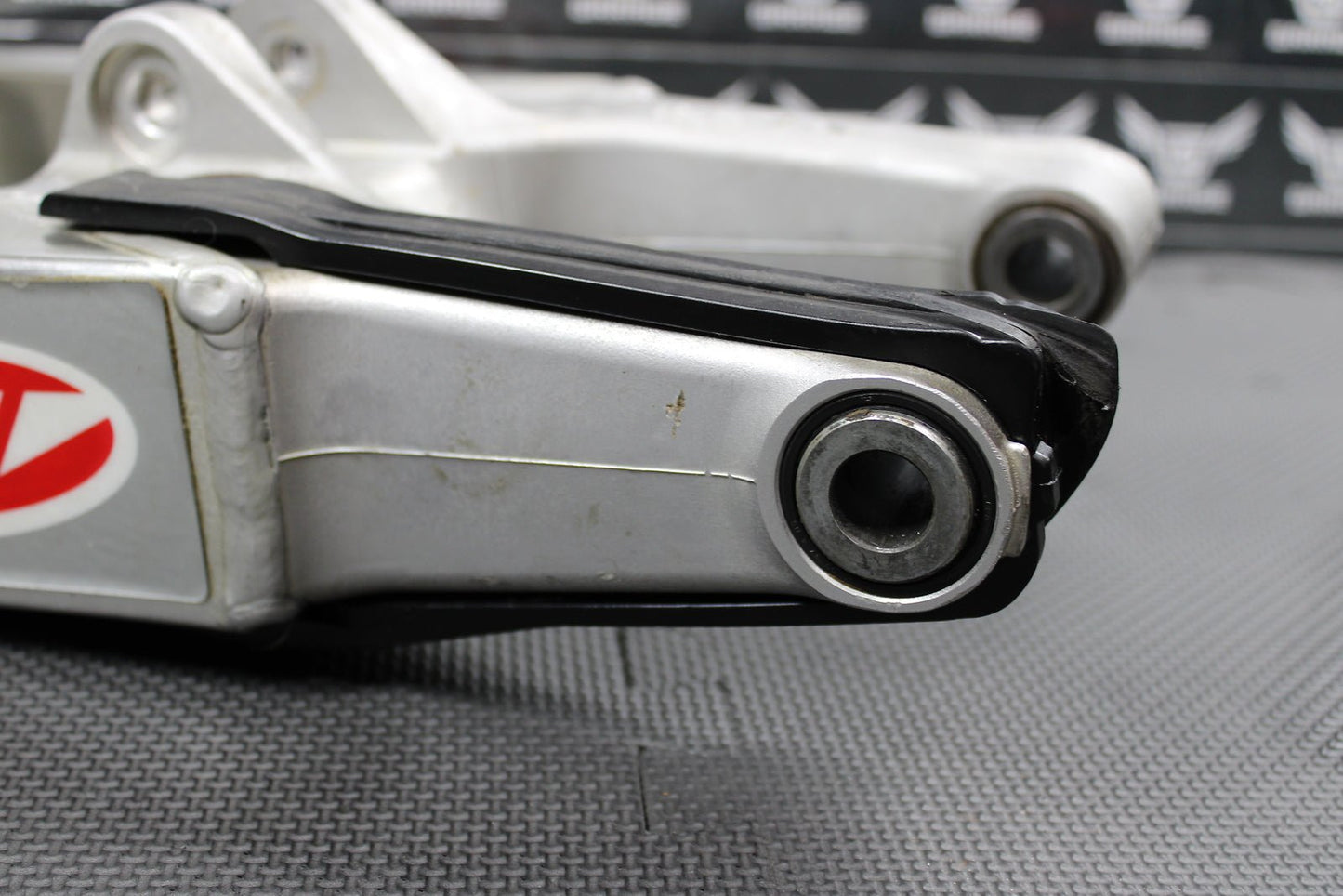 2013 SUZUKI RMZ250 OEM SWINGARM SWING ARM SUSPENSION 61000 - 49H00 - hggarage