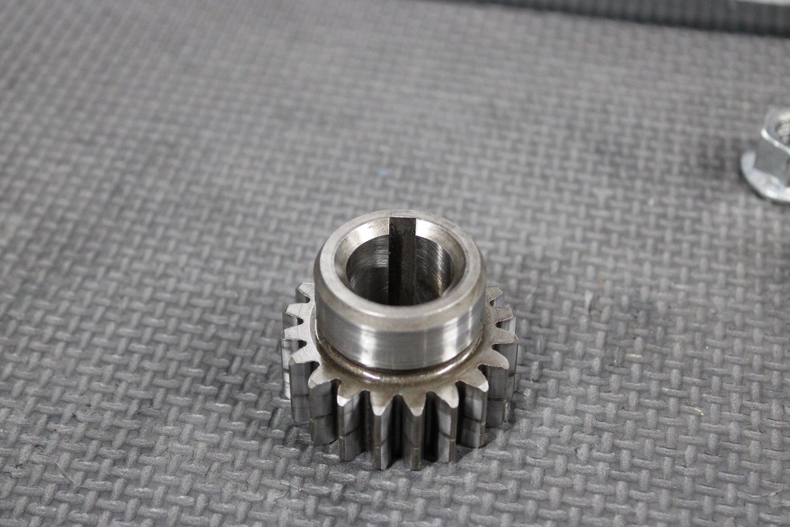 1996 94 - 98 KAWASAKI KX125 OEM CRANKSHAFT PRIMARY MAIN DRIVE GEAR 13097 - 1311 - hggarage