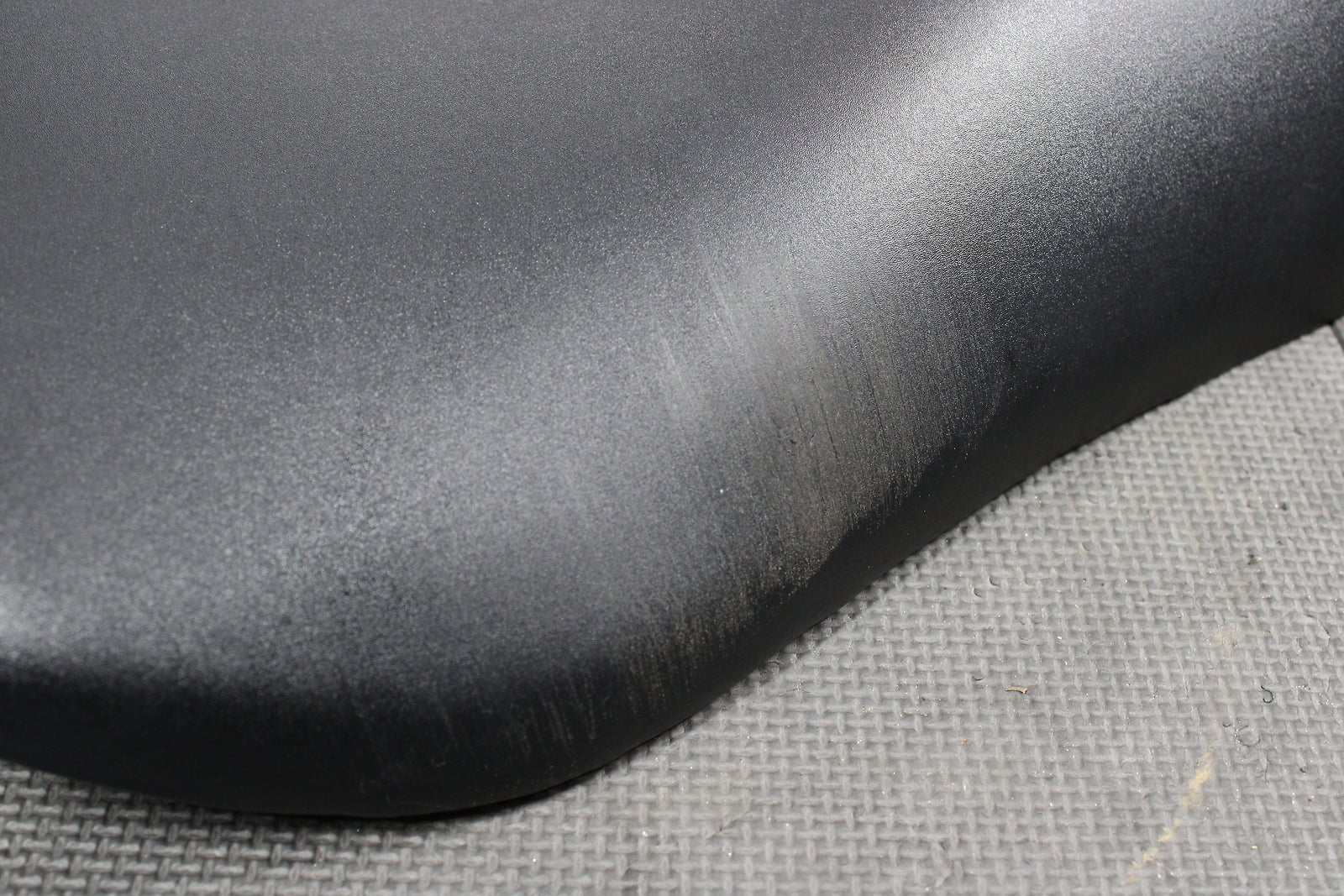 2009 Yamaha 03 - 05 YZF R6 06 - 09 R6S OEM Front Drivers Seat Pad Saddle Nice! - hggarage