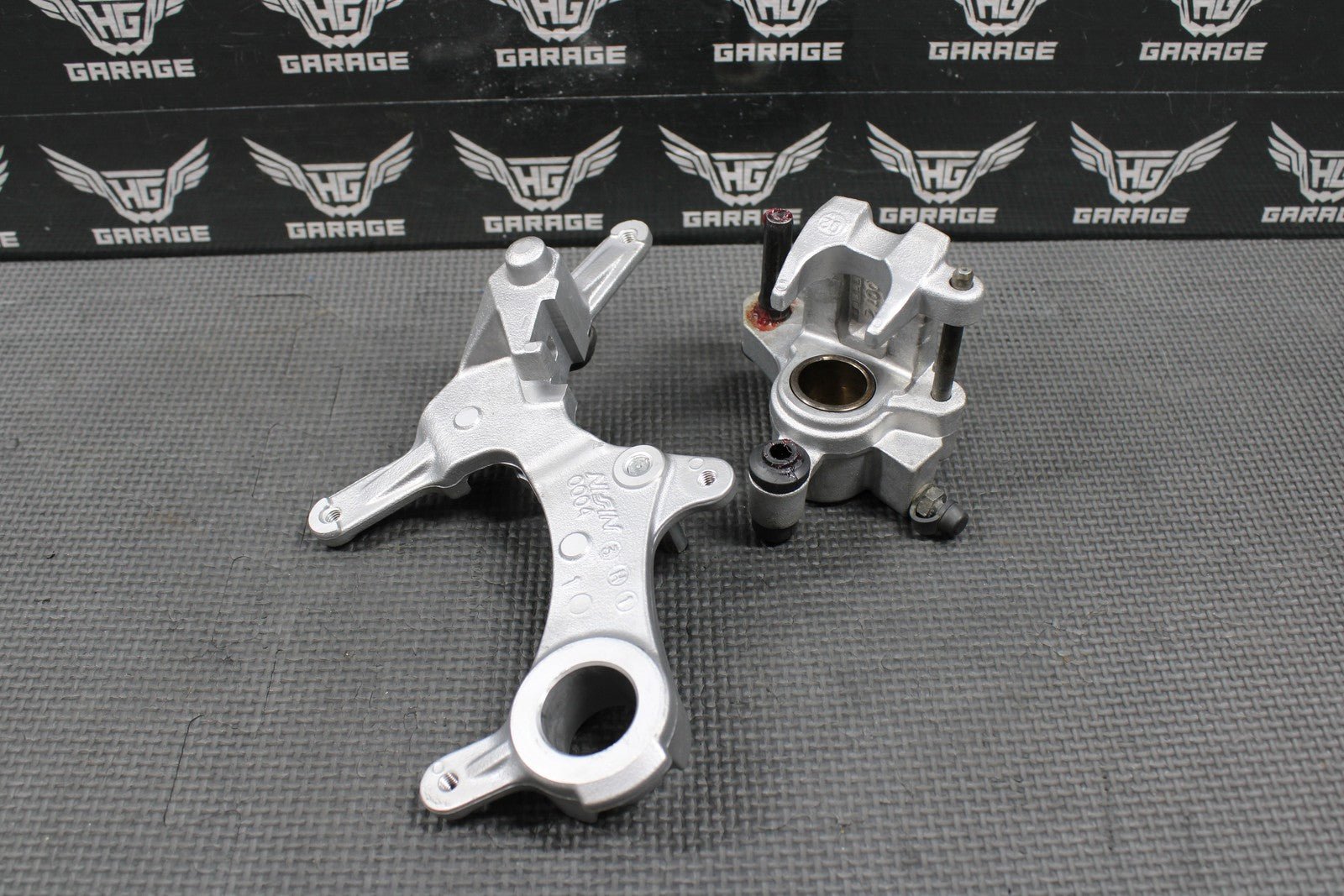 2014 KAWASAKI 04 - 18 KX250F OEM NISSIN REAR BACK BRAKE CALIPER 43080 - 0230 GOOD! - hggarage