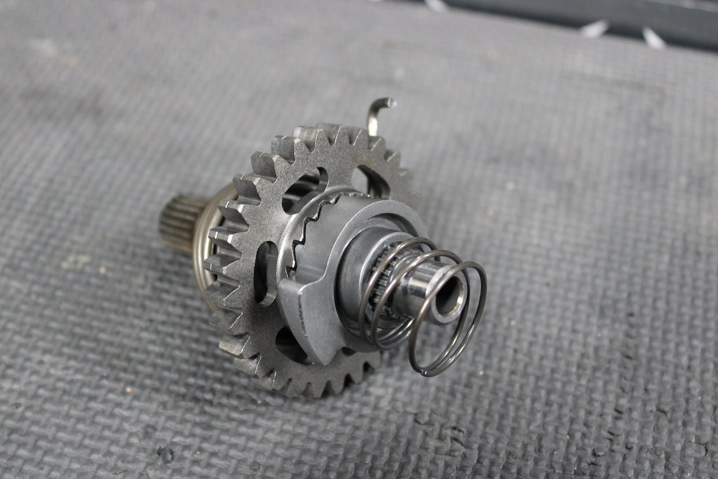 2000 HONDA CR125R OEM KICKSTART KICK START SHAFT W IDLER GEAR 28210 - KS6 - 700 - hggarage