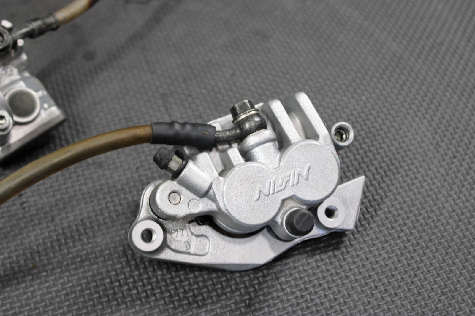 1998 HONDA 96 - 99 CR125R CR250R OEM NISSIN FRONT BRAKE CALIPER MASTER CYLINDER - hggarage
