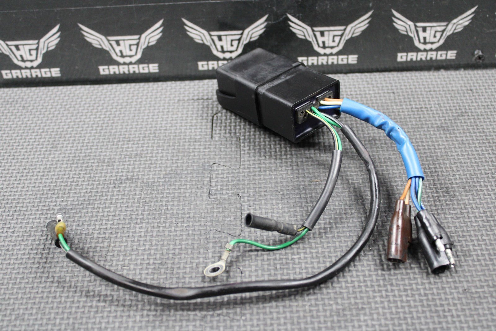 1987 1988 HONDA CR250R OEM CDI ECU COMPUTER IGNITION UNIT BOX 30400 - KS7 - 832 NICE - hggarage