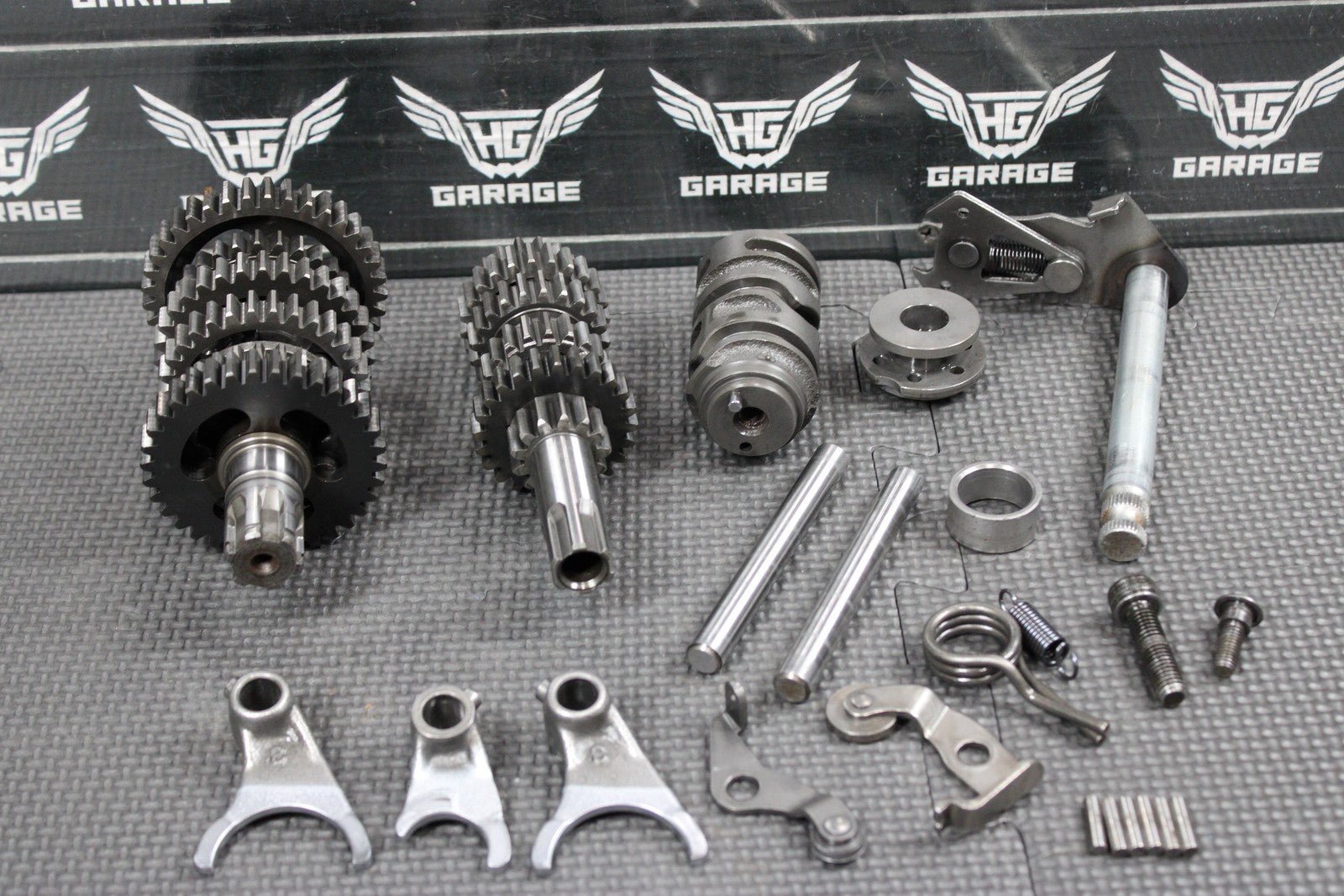 2004 00 - 04 KAWASAKI KX65 OEM ENGINE TRANSMISSION GEARS GEARBOX SHIFT SHAFT DRUM - hggarage