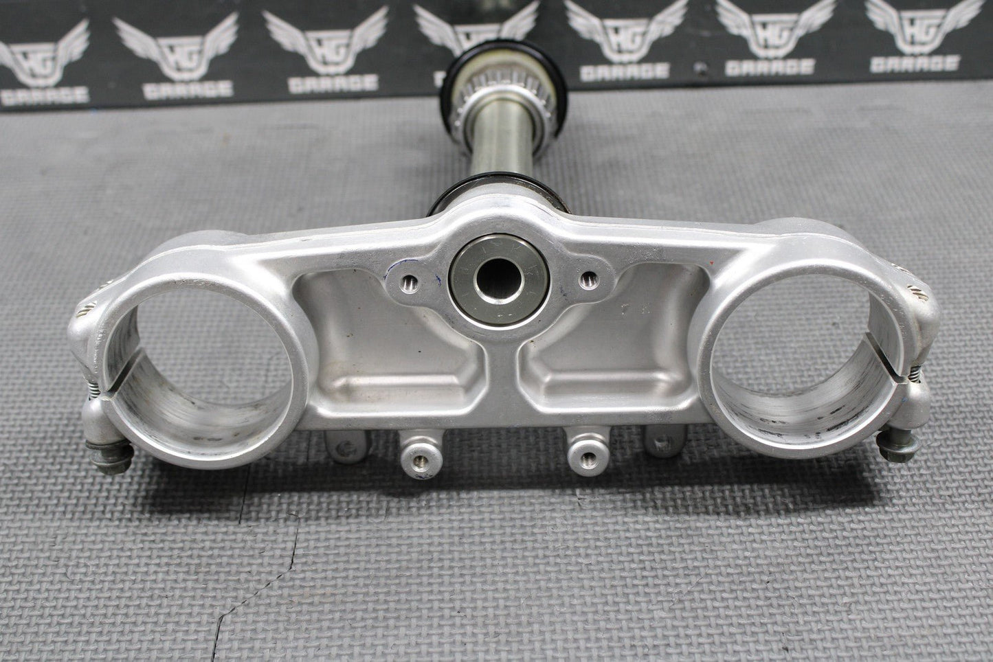 2003 YAMAHA YZ125 OEM FRONT FORKS CLAMP LOWER TRIPLE TREE STEM 5UN - 23340 - L0 - 00 - hggarage