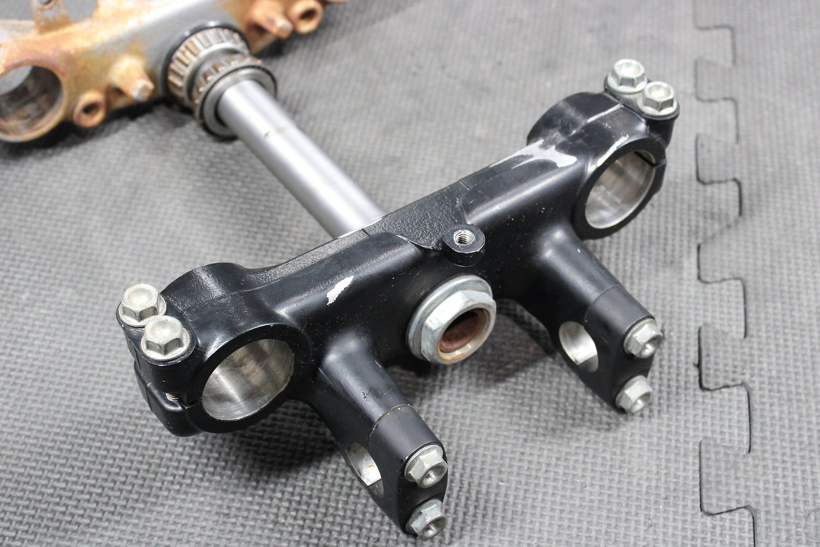 2002 Honda XR200R 93 - 02 OEM Front Forks Lower Upper Triple Tree Stem - hggarage
